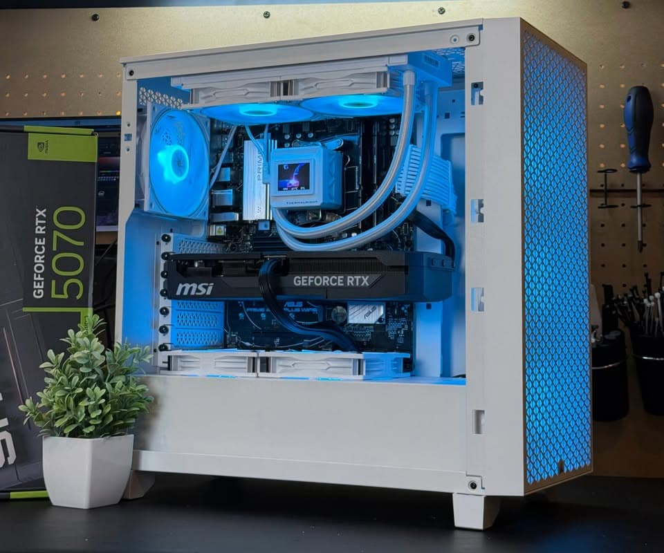 Ultra Gaming PC | RTX 5070 | Ryzen 9 7900x | 32GB DDR5 RAM | 1TB | Windows 11