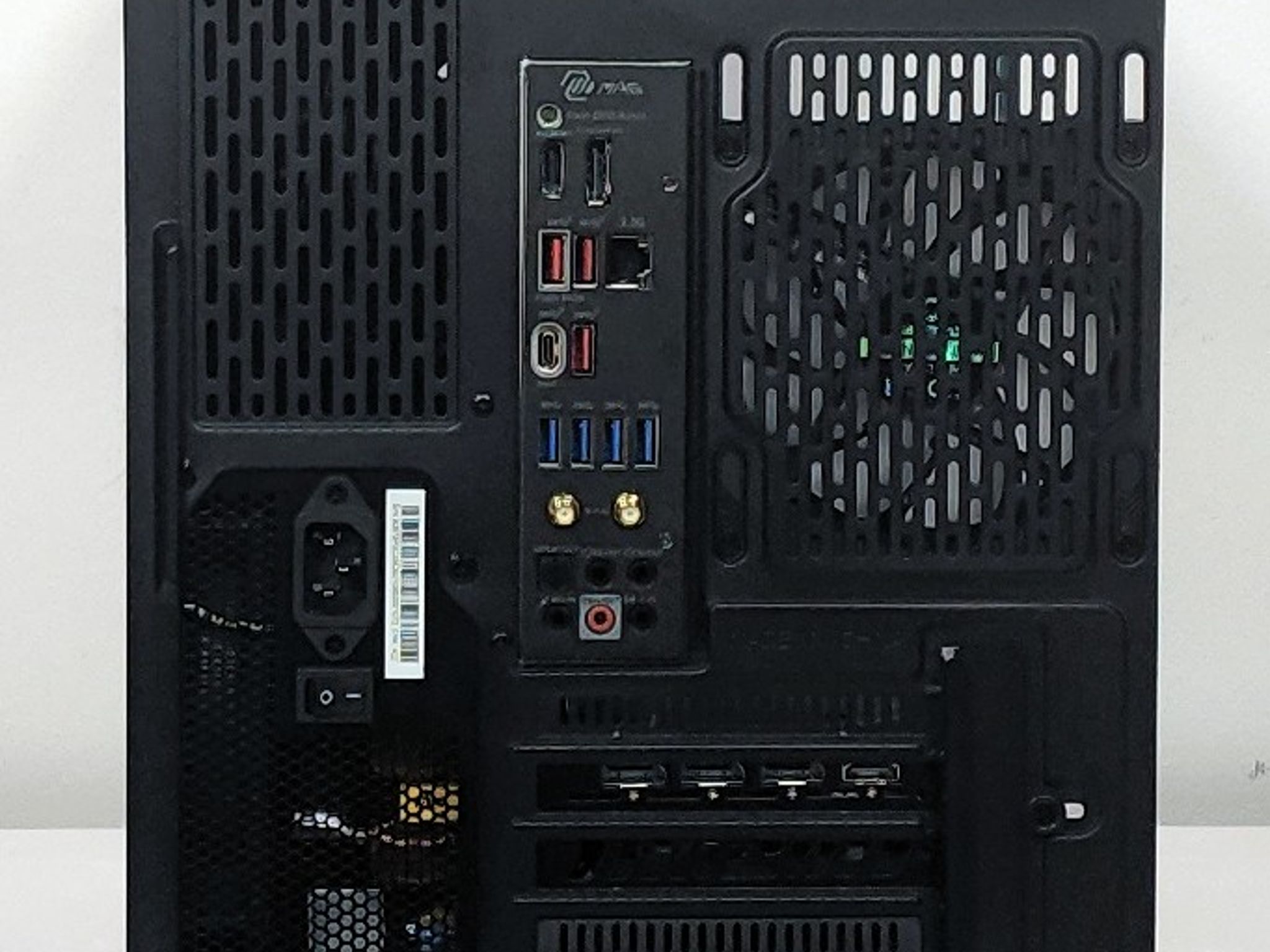 NEW All AMD Gaming PC - 7600X - RX 7800XT - 32GB - 2TB - READ DESCRIPTION!