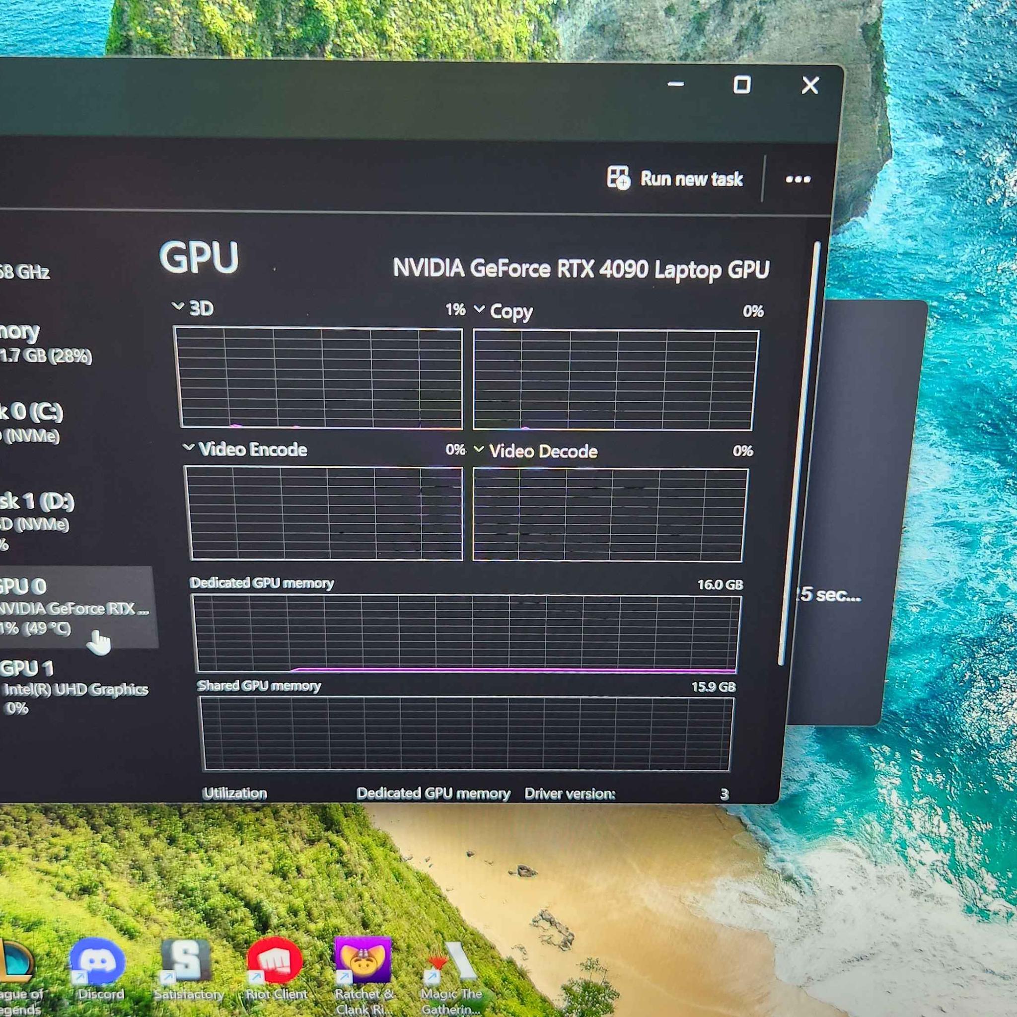HYDROC-16 ULTRA PRO EDITION - Intel i9-14900HX, NVIDIA RTX 4090, 4TB SSD, 32GB 6400MHz RAM