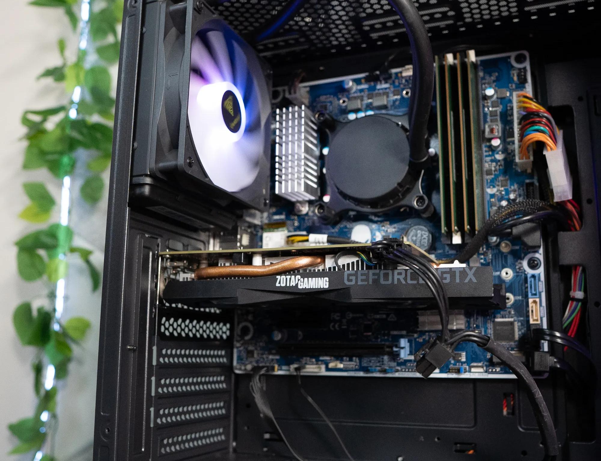 ⛈️⛈️ | ZOTAC GTX 1660 Super 6GB | INTEL i7 8700 | 32GB DDR4