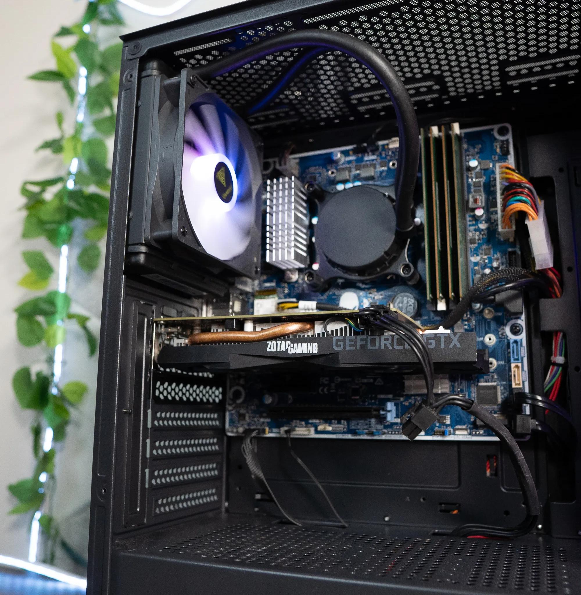 ⛈️⛈️ | ZOTAC GTX 1660 Super 6GB | INTEL i7 8700 | 32GB DDR4 RAM | 1.25TB | Arctic Chill