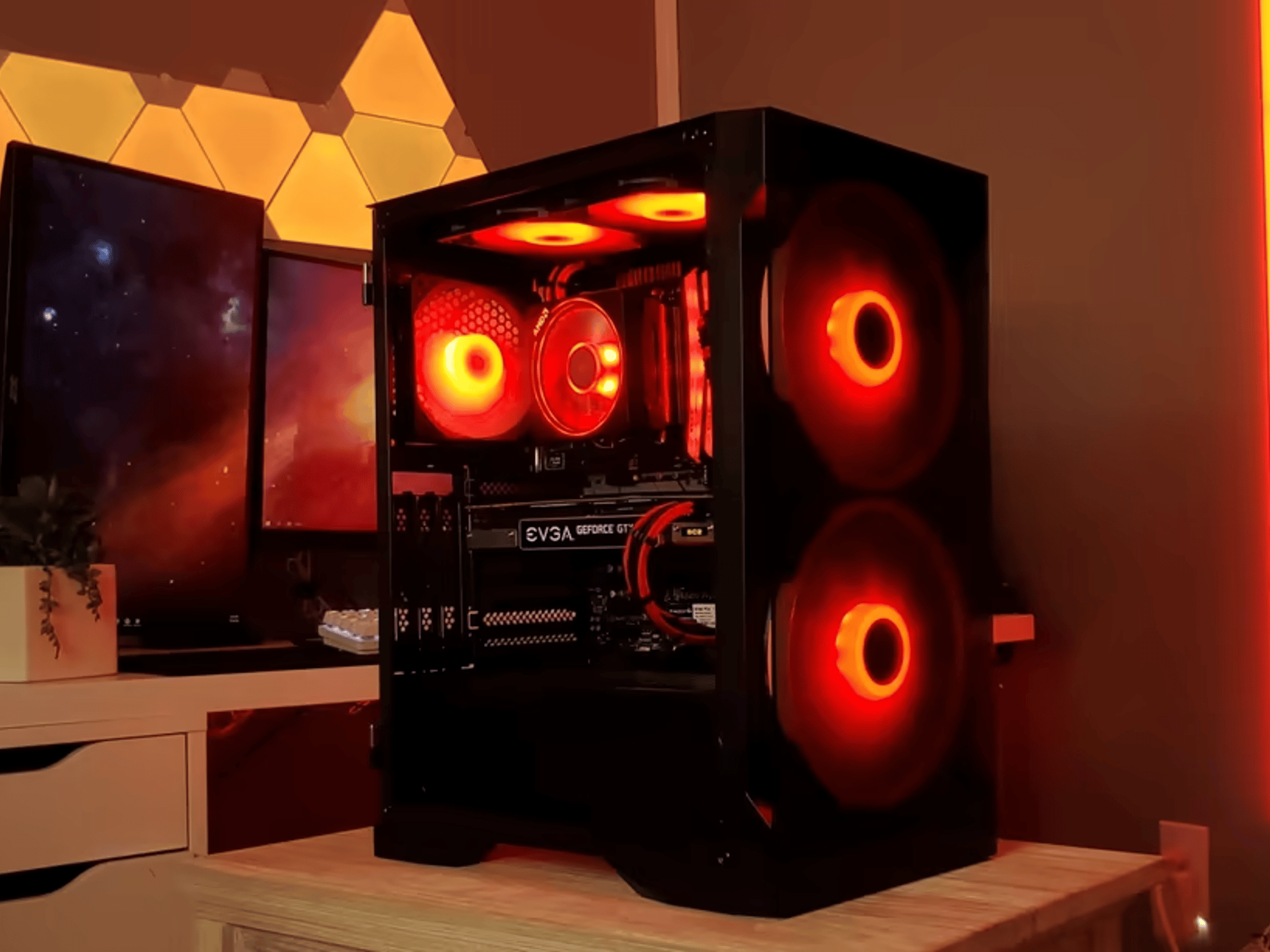 Crimson | GTX 1070 - Ryzen 5 3600XT Gaming PC