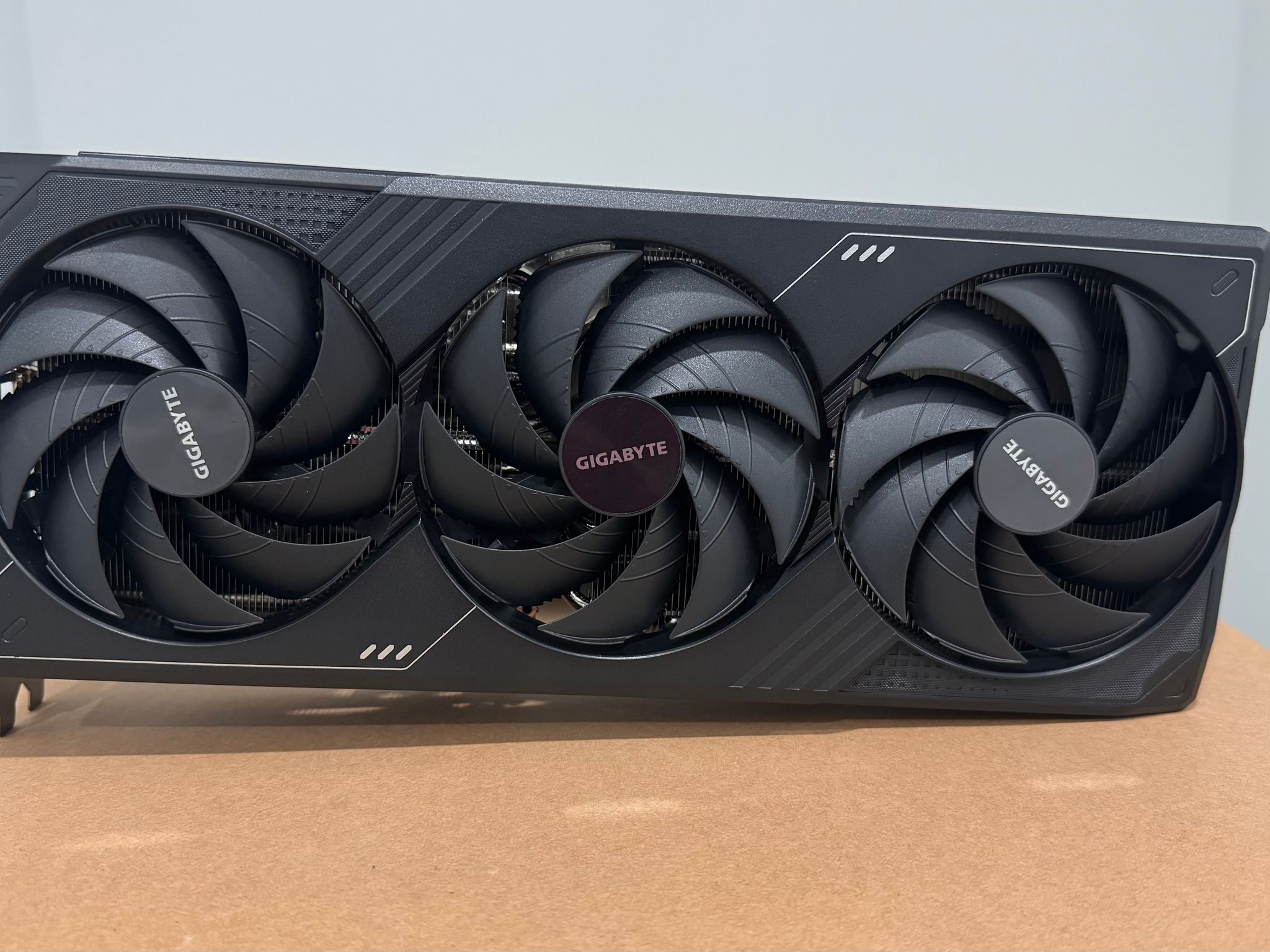 GIGABYTE GeForce RTX 5090 WINDFORCE OC 32G