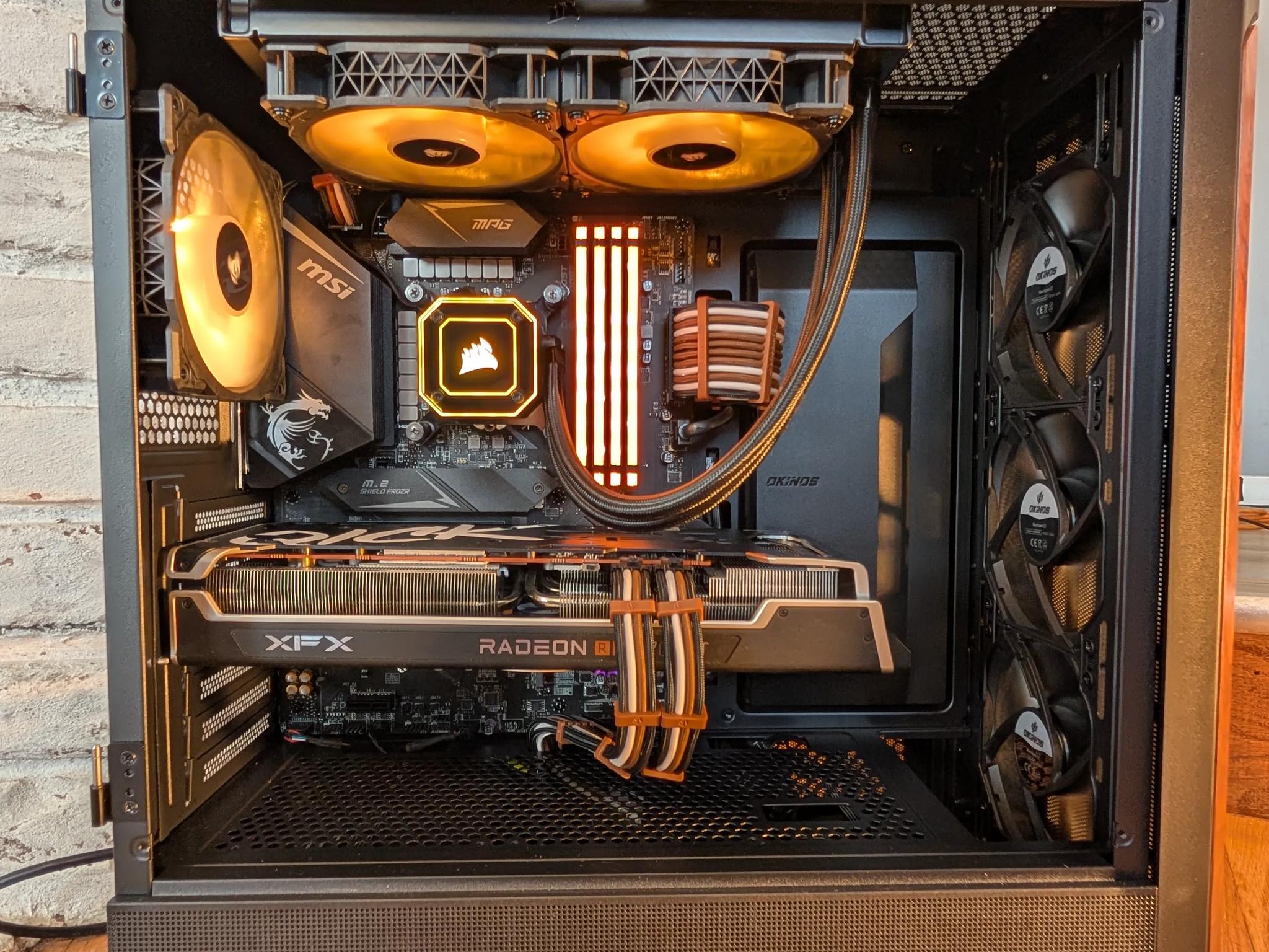 MIDNIGHT TIMBER - Gaming PC - Intel I5-11600K - AMD Radeon RX 6700XT