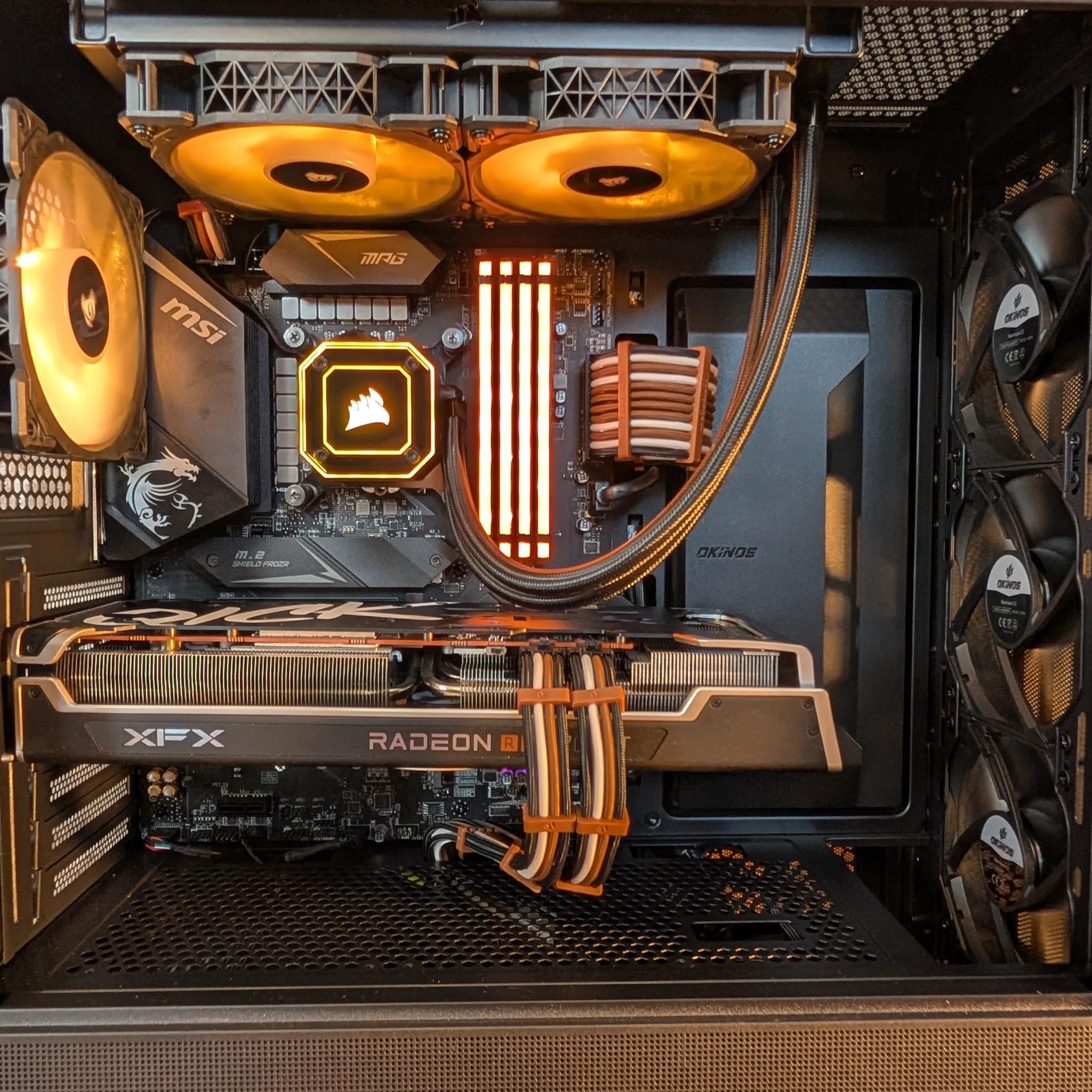 MIDNIGHT TIMBER - Gaming PC - Intel I5-11600K - AMD Radeon RX 6700XT