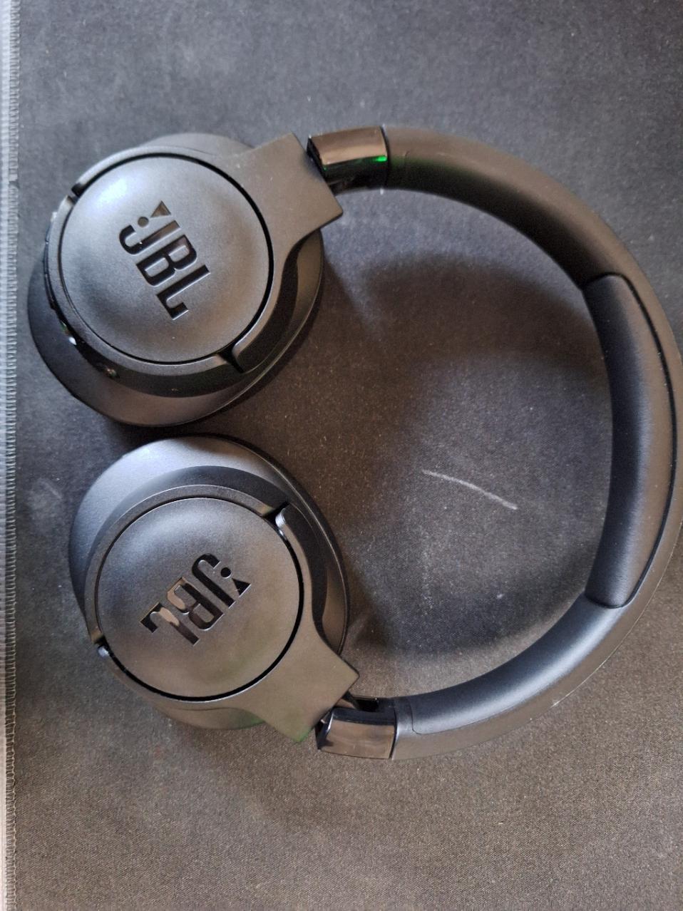 JBL TUNE 710BT