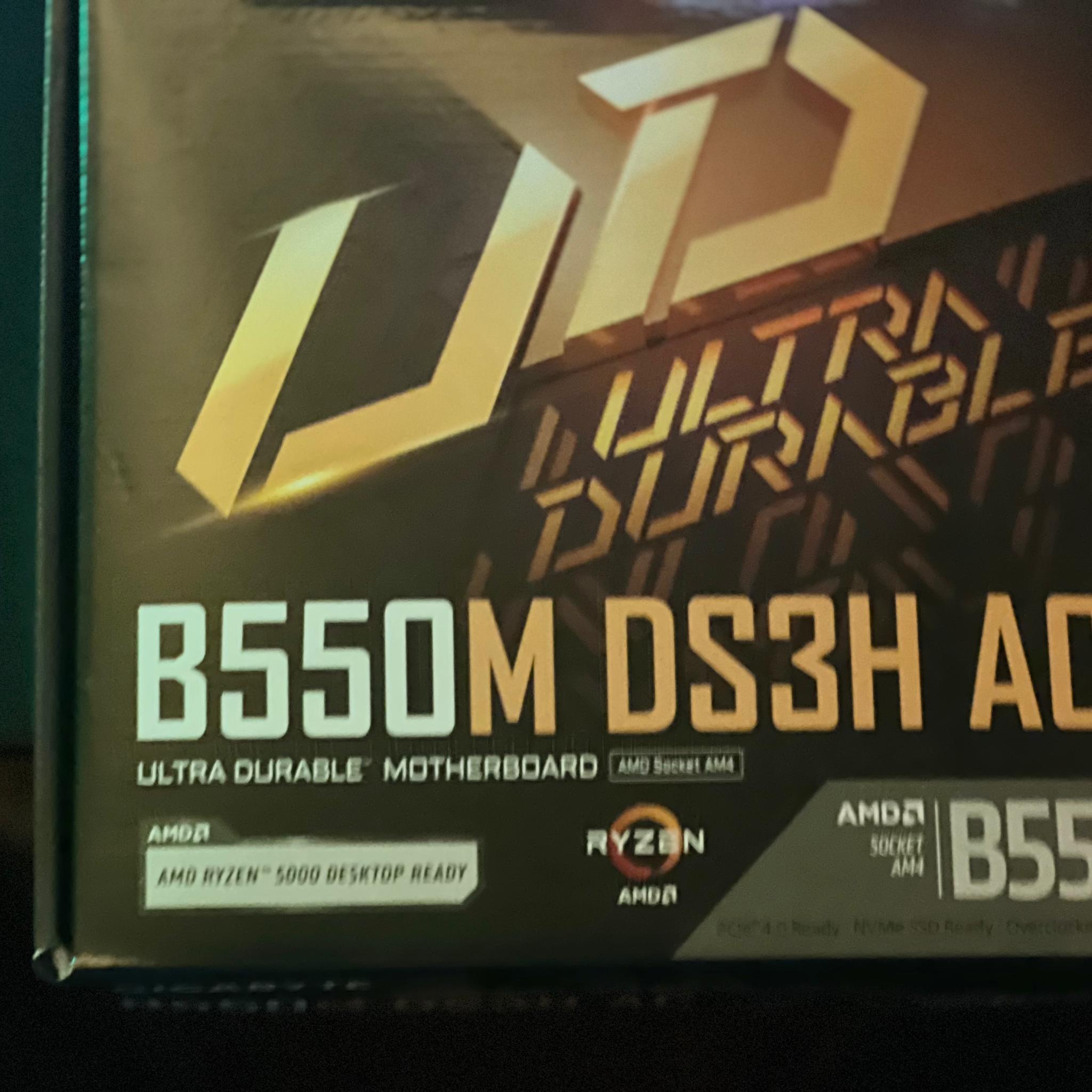 GIGABYTE B550M DS3H AC - Motherboard AM4 AMD/B550/Micro ATX/Dual M.2/SATA 6Gb/s/USB 3.2