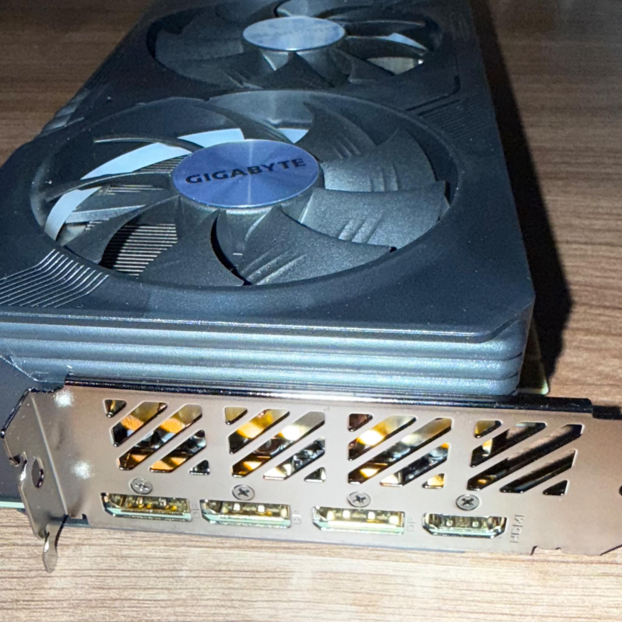 Gigabyte GeForce RTX 4070 ti super gaming OC Graphics card