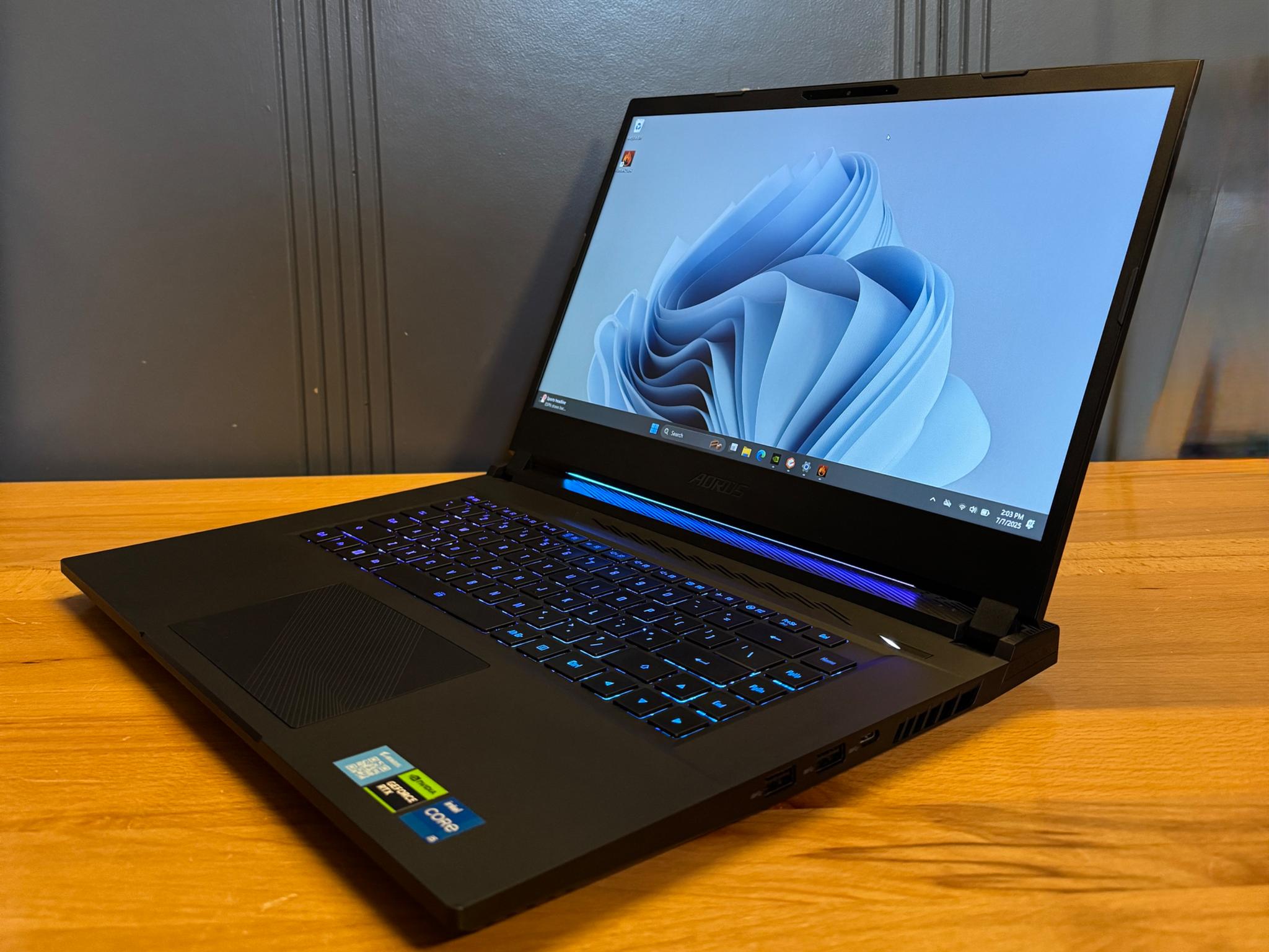 💻 Aorus Laptop | Intel 13500H, RTX 4050, 32GB DDR5, 2.5TB SSD,