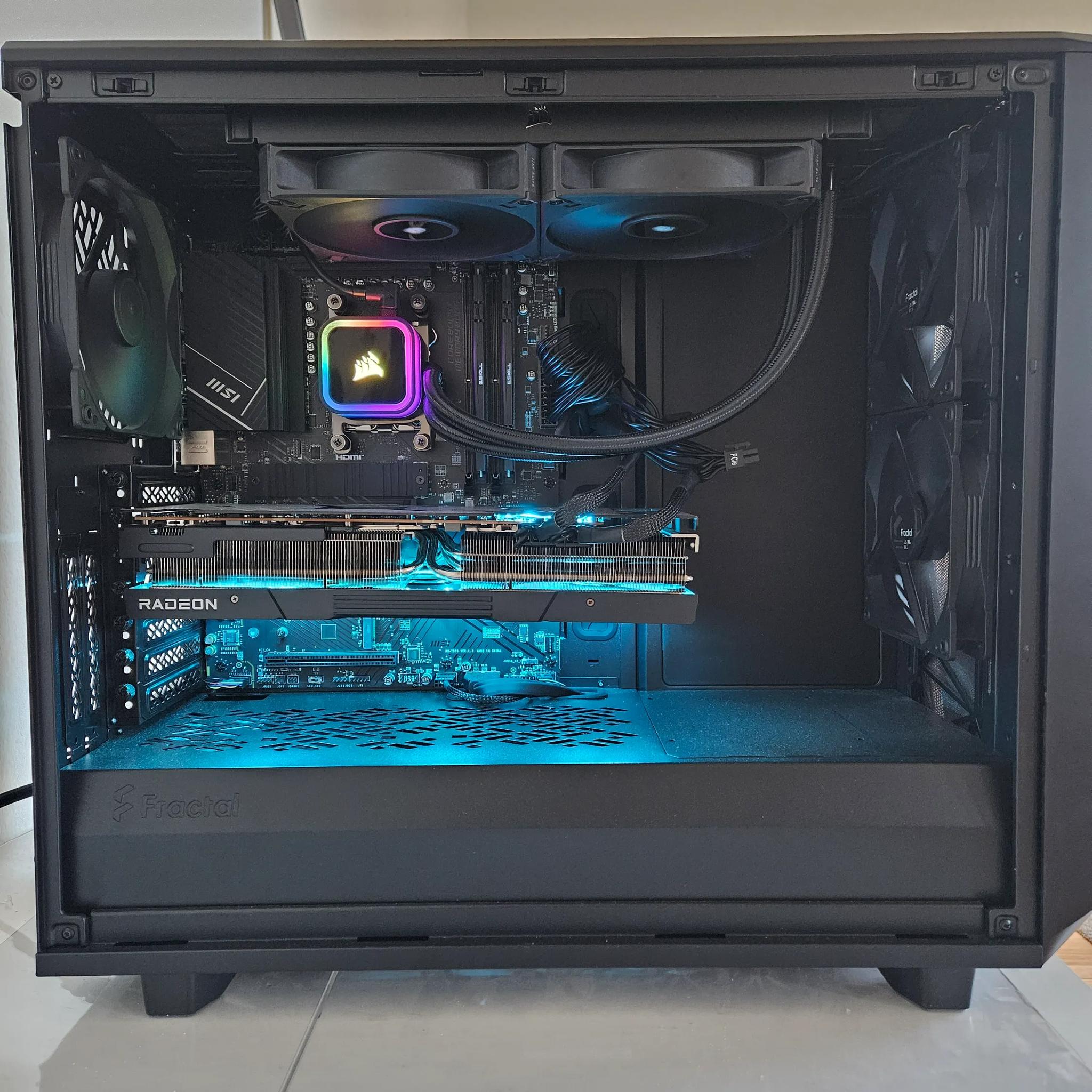 High End Gaming PC Ryzen 7 7800X3D RX 7900 XTX 32GB RAM 1TB SSD WIFI