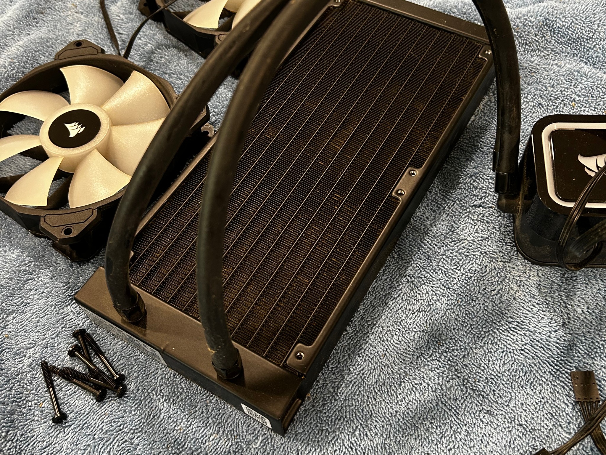 Corsair iCUE H100x RGB ELITE