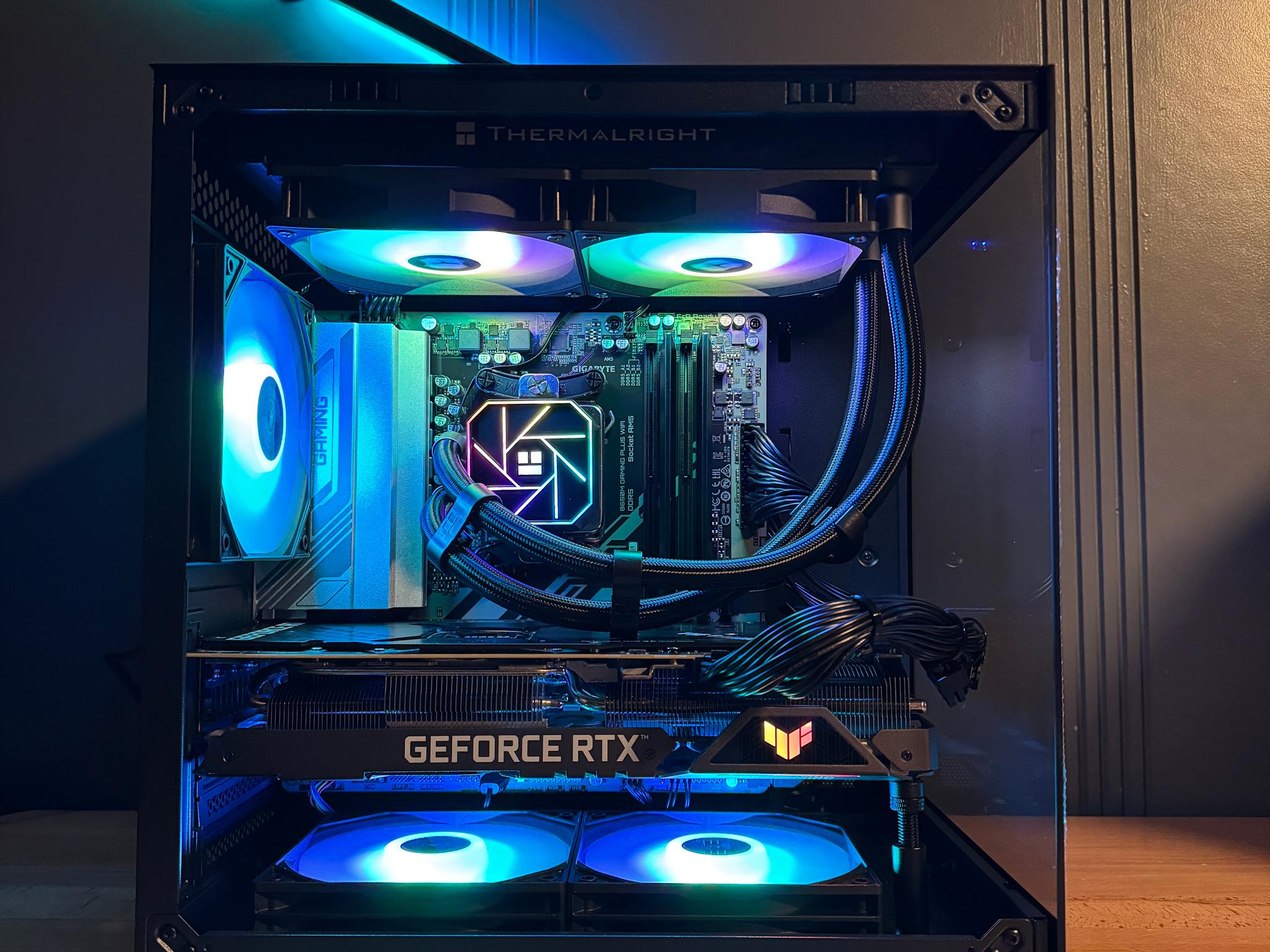 👨‍🚀Ryzen 7600X | RTX 3080 Ti | 32GB DDR5 | 1TB SSD | 850W PSU