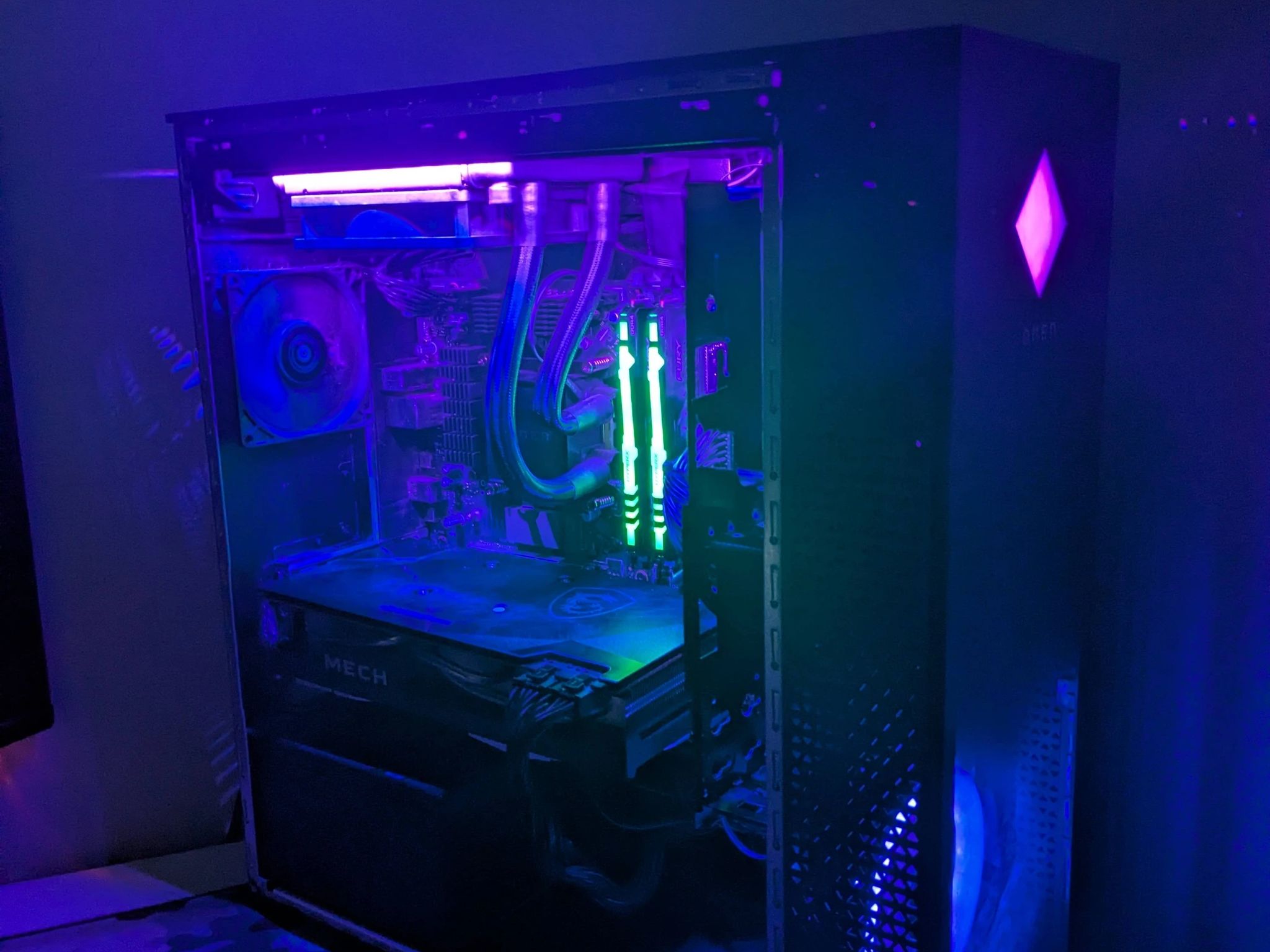 "Sale" 1440p Ultra Pc Ryzen7 5800x and AMD 6750XT