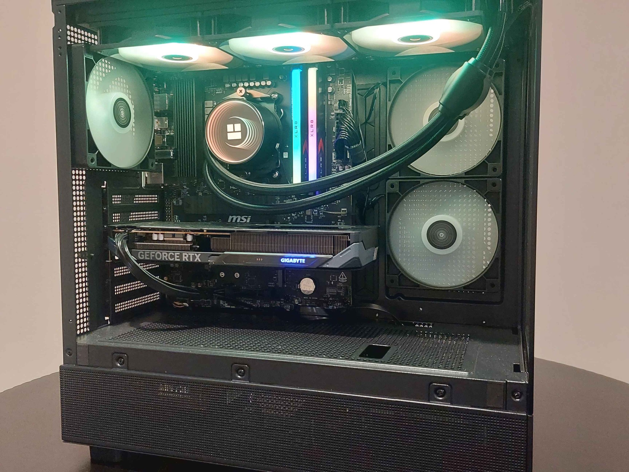 ⚡Performance⚡Ryzen 5 9600x, RTX 5060, 32 GB DDR5 RAM, Custom Built Gaming PC Windows 11