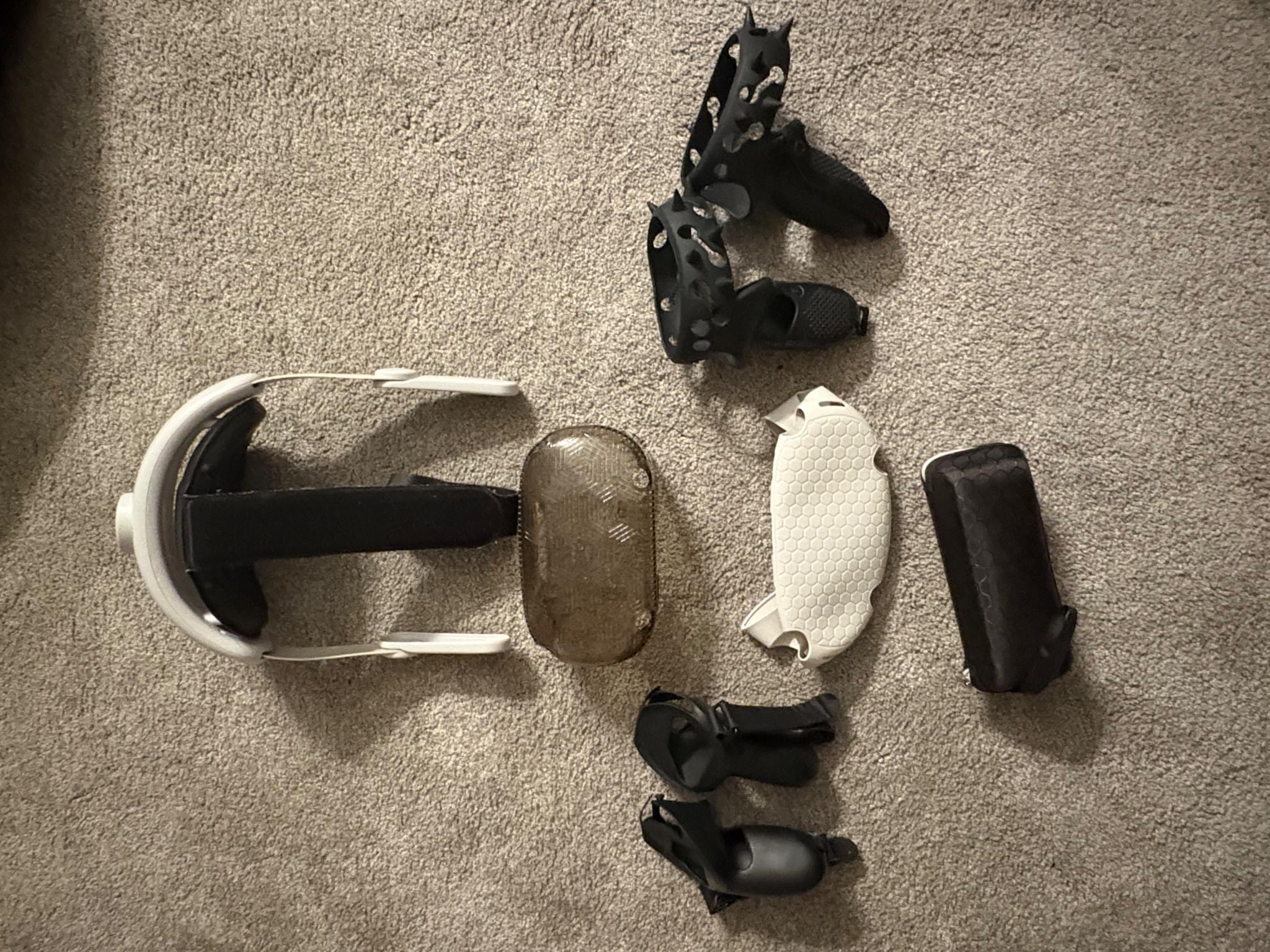 Meta (Oculus) Quest 2 with accessories