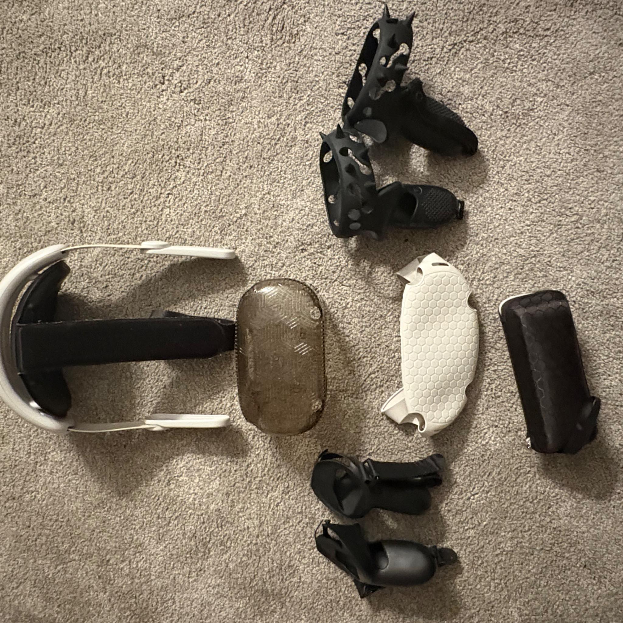 Meta (Oculus) Quest 2 with accessories