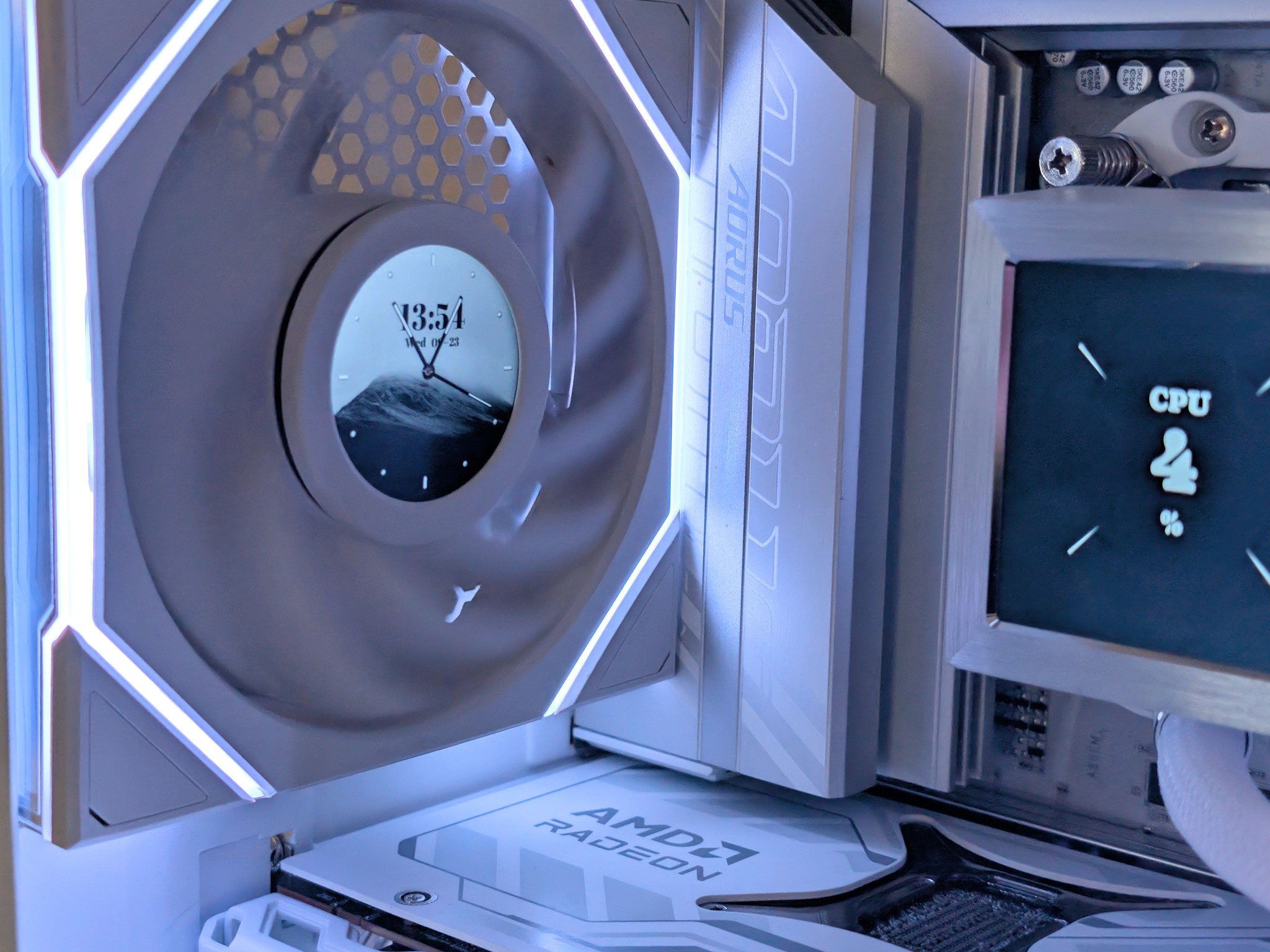 💎 Liquid Crystal 💎 Ryzen 7 7800X3D • RX 9070 XT • 32GB DDR5 • 6 LCD Screens • 2TB NVMe
