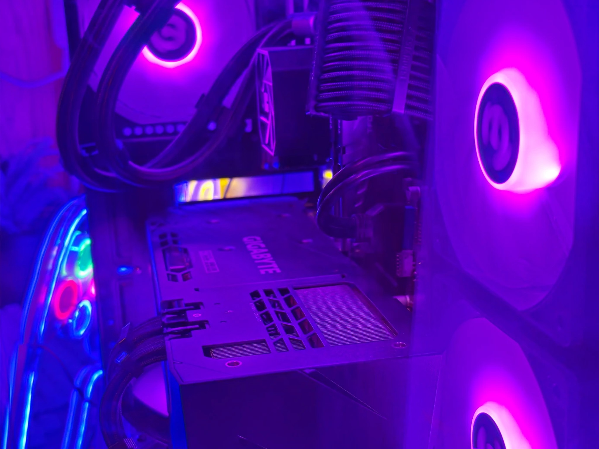 Gaming PC RTX 3070 Ti | i5-12600KF | 32GB RAM | 1TB SSD Storage