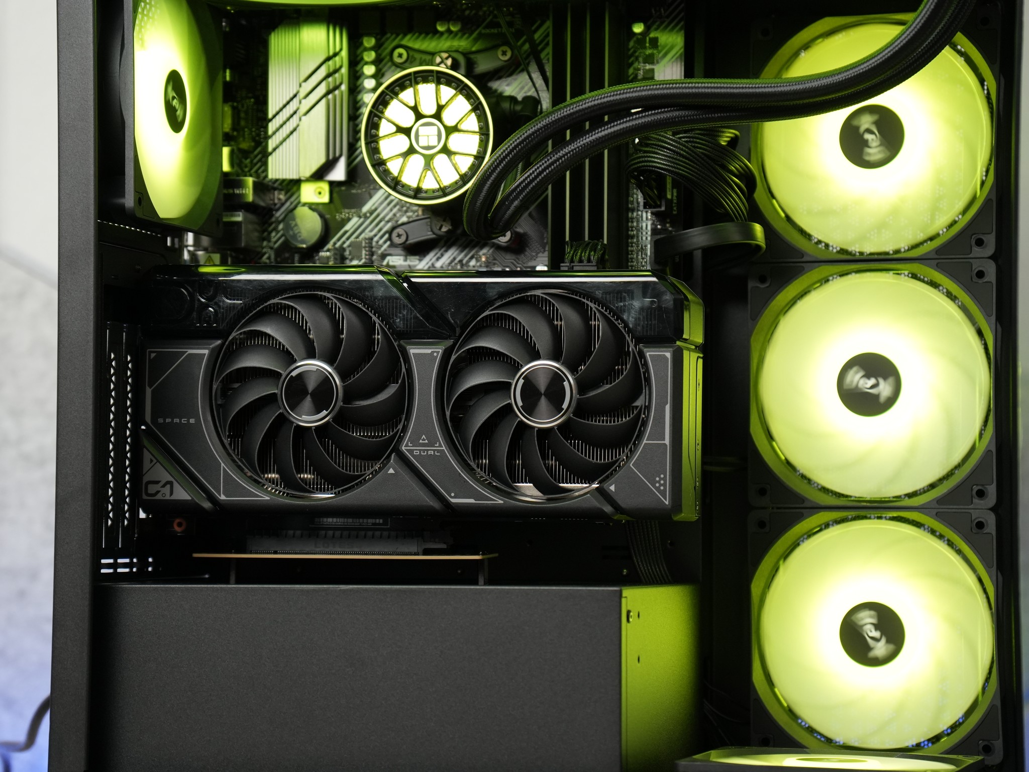 Workstation Beast | RTX 4070 | RYZEN 9 | 64GB RAM | WINDOWS 11 |