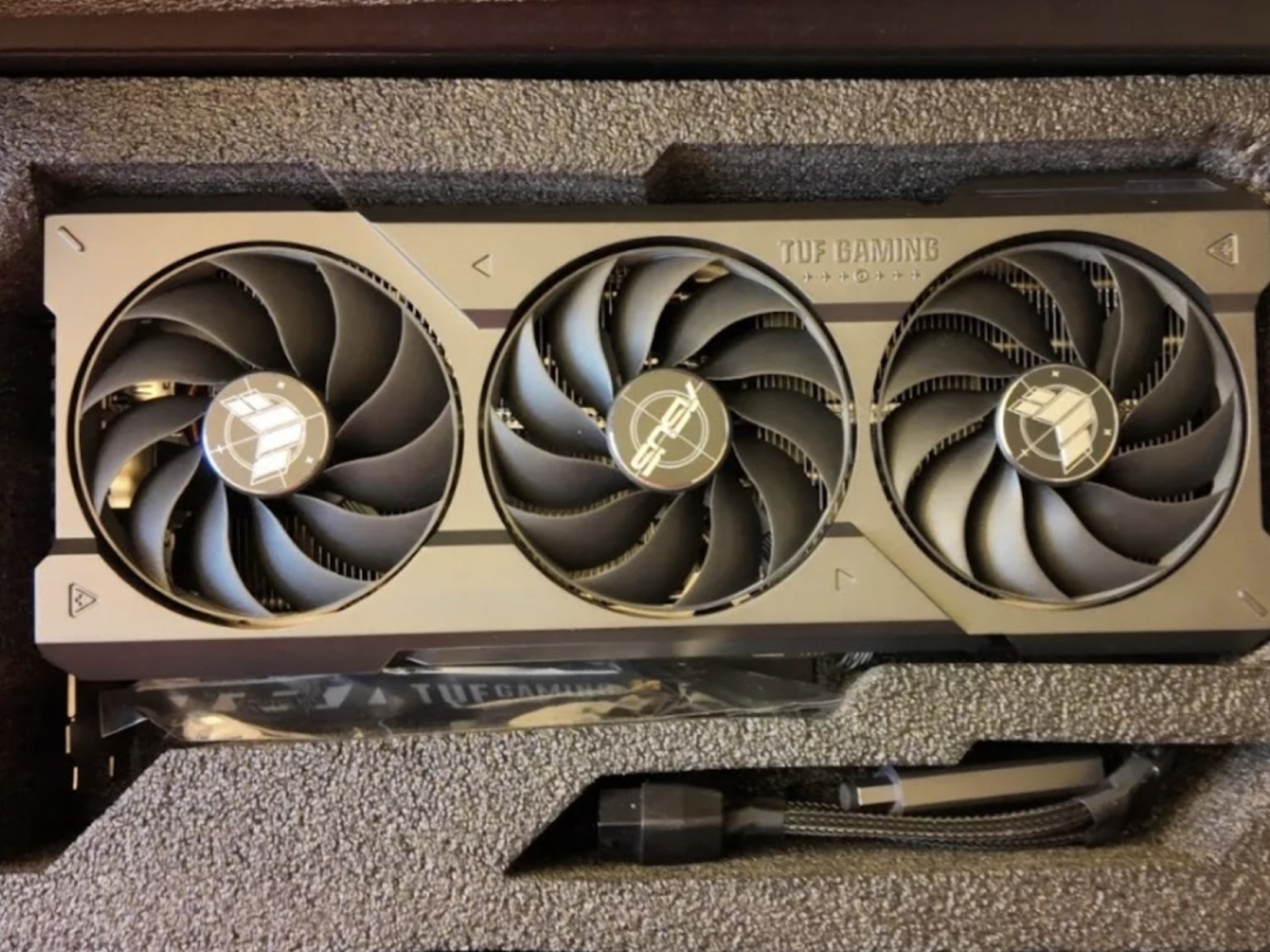 ASUS TUF Gaming NVIDIA GeForce RTX 4070Ti SUPER OC 16GB GDDR6X