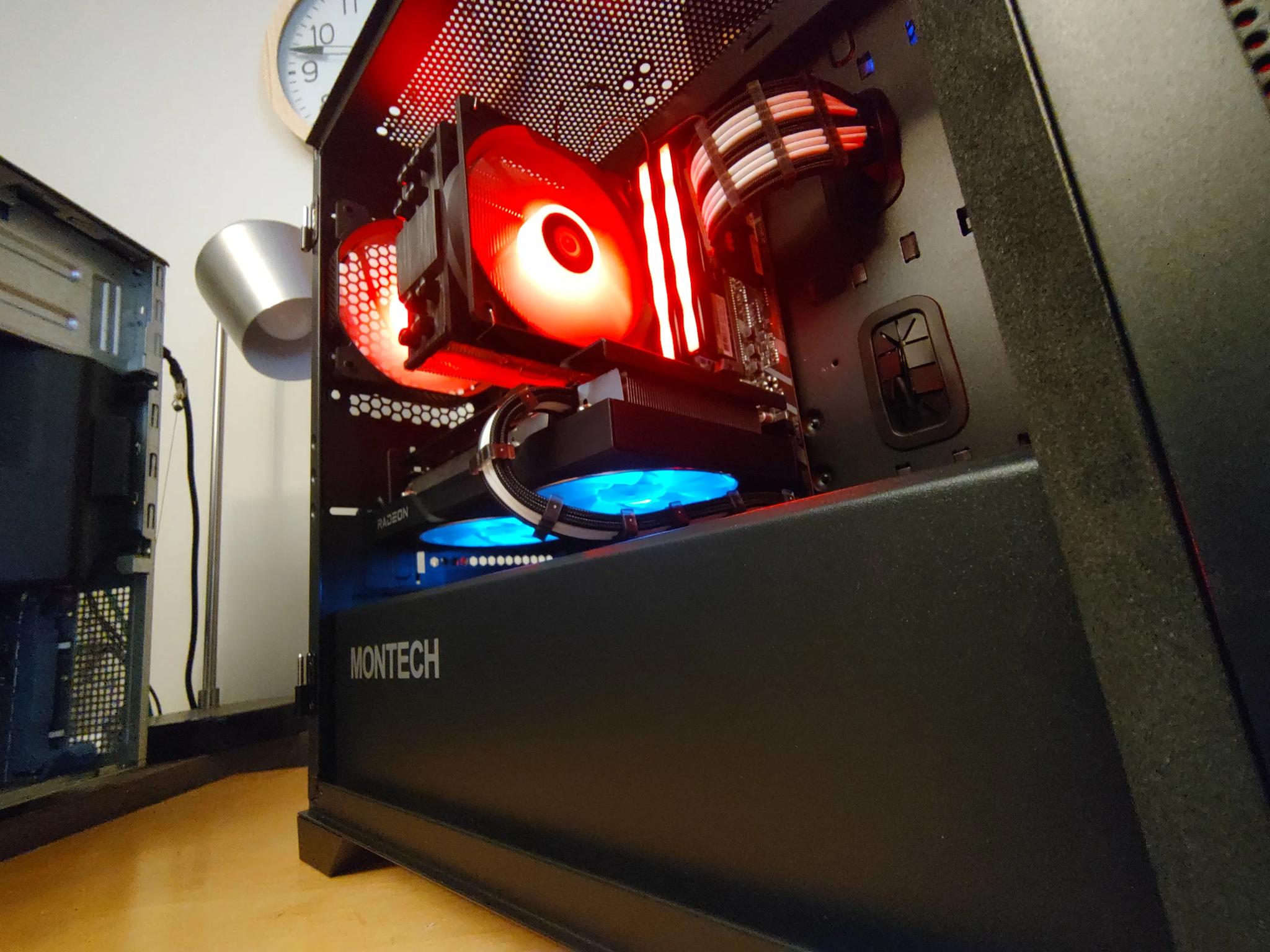 Gaming PC - Ryzen 5500, RX 6600 XT, 32GB RAM, 1TB SSD, WIFI + Bluetooth