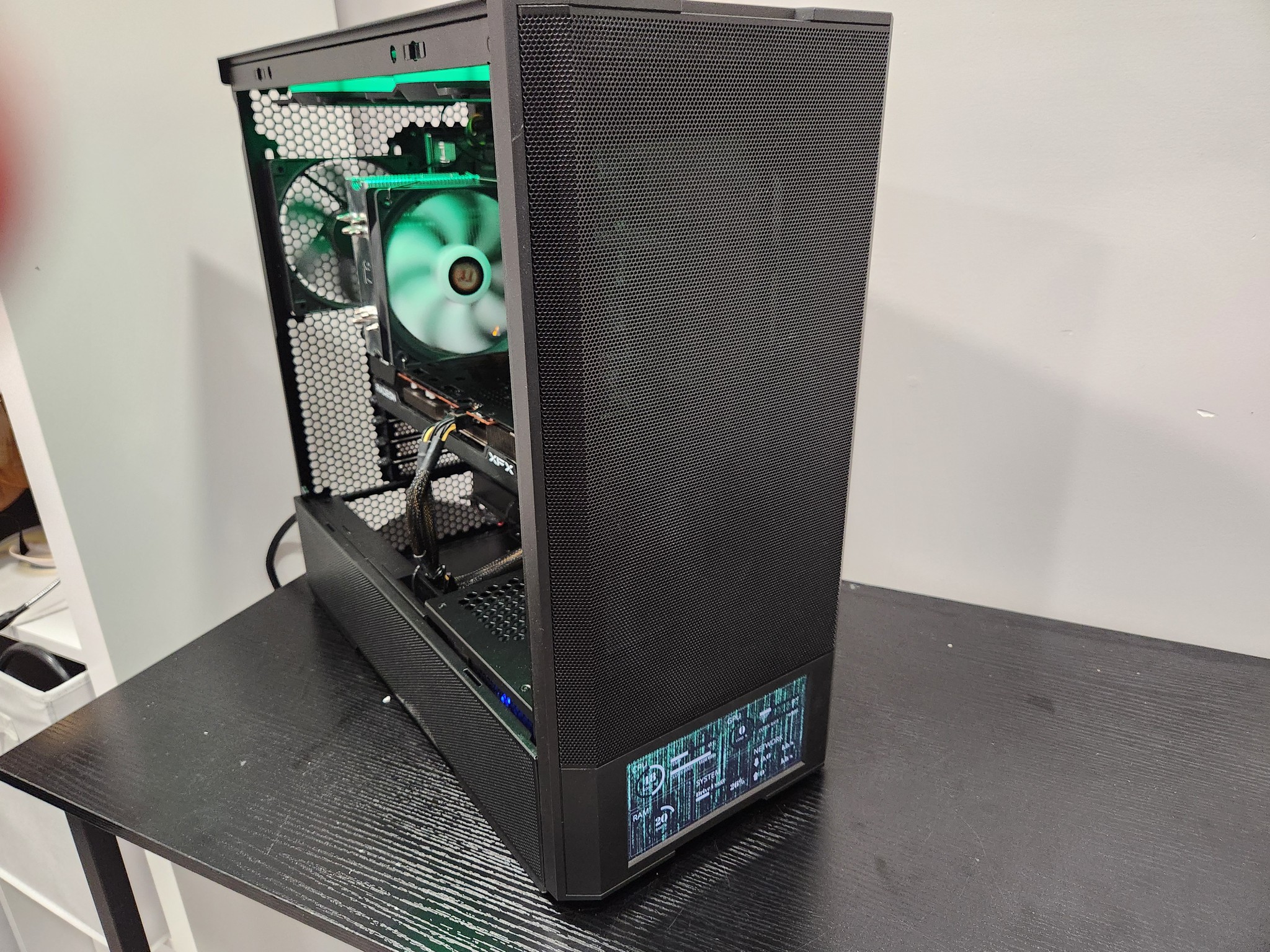 ENTER THE MATRIX....High end Gaming/streaming pc!