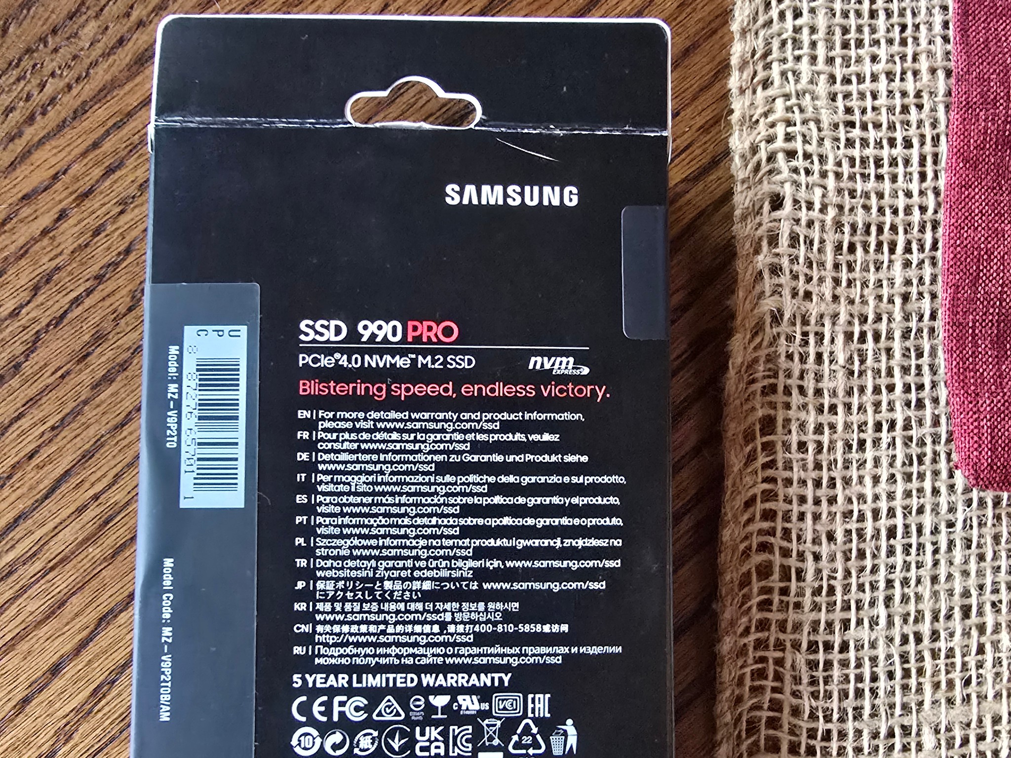 Samsung 990 PRO SSD 2TB NVMe M.2 PCIe Gen4 2280 Internal Solid State Hard Drive Speeds 7,450 MB/s