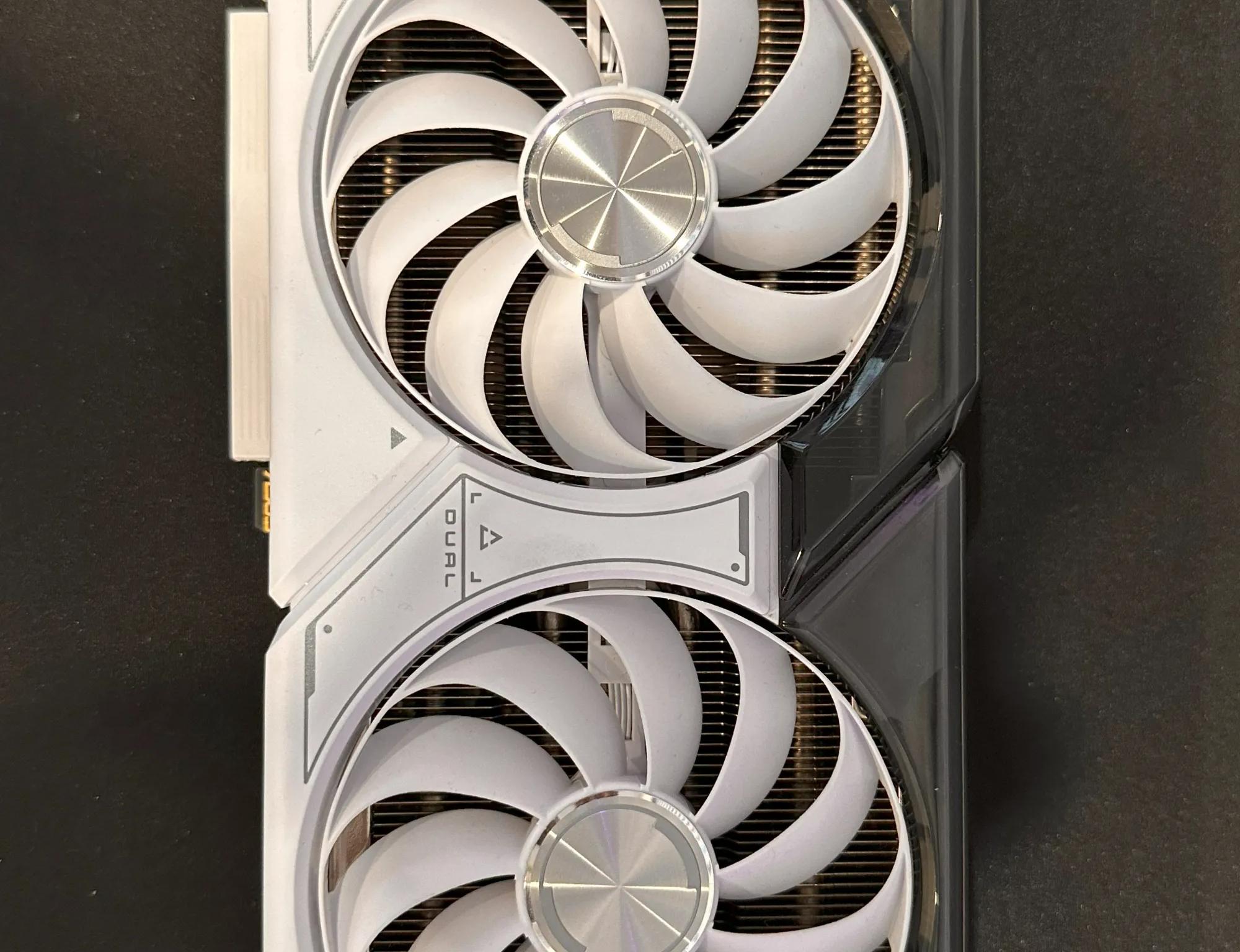 ASUS Dual GeForce RTX™ 4070 White OC Edition 12GB GDDR6X