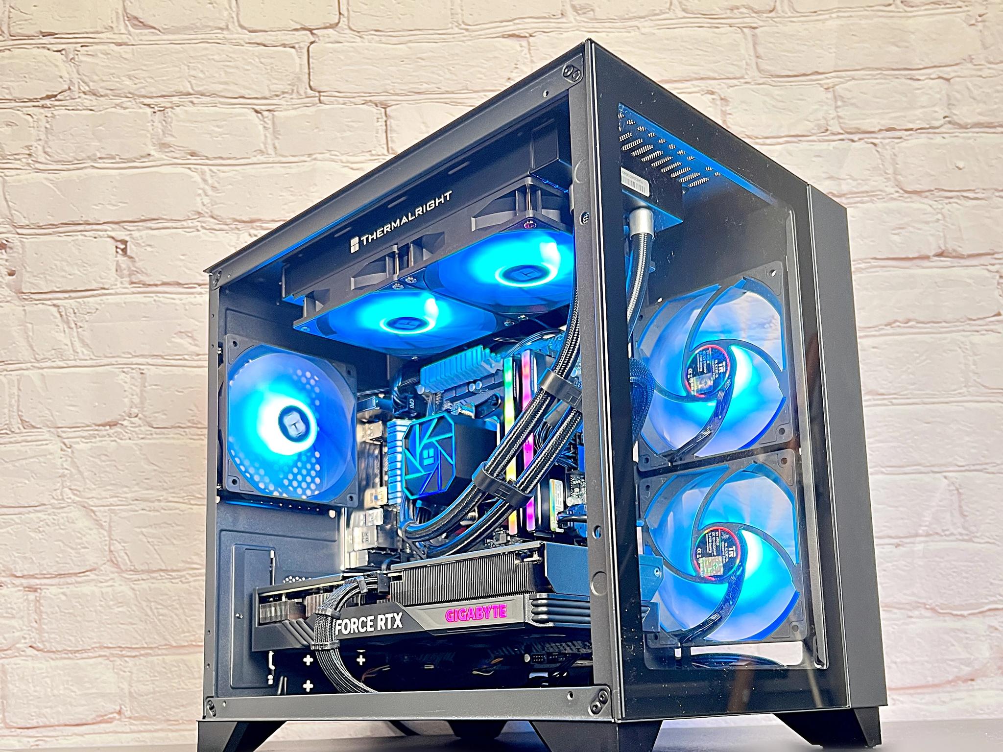 RTX 4070 Ryzen 5 5600X 16GB RAM 1TB M.2 Win 11 Gaming PC