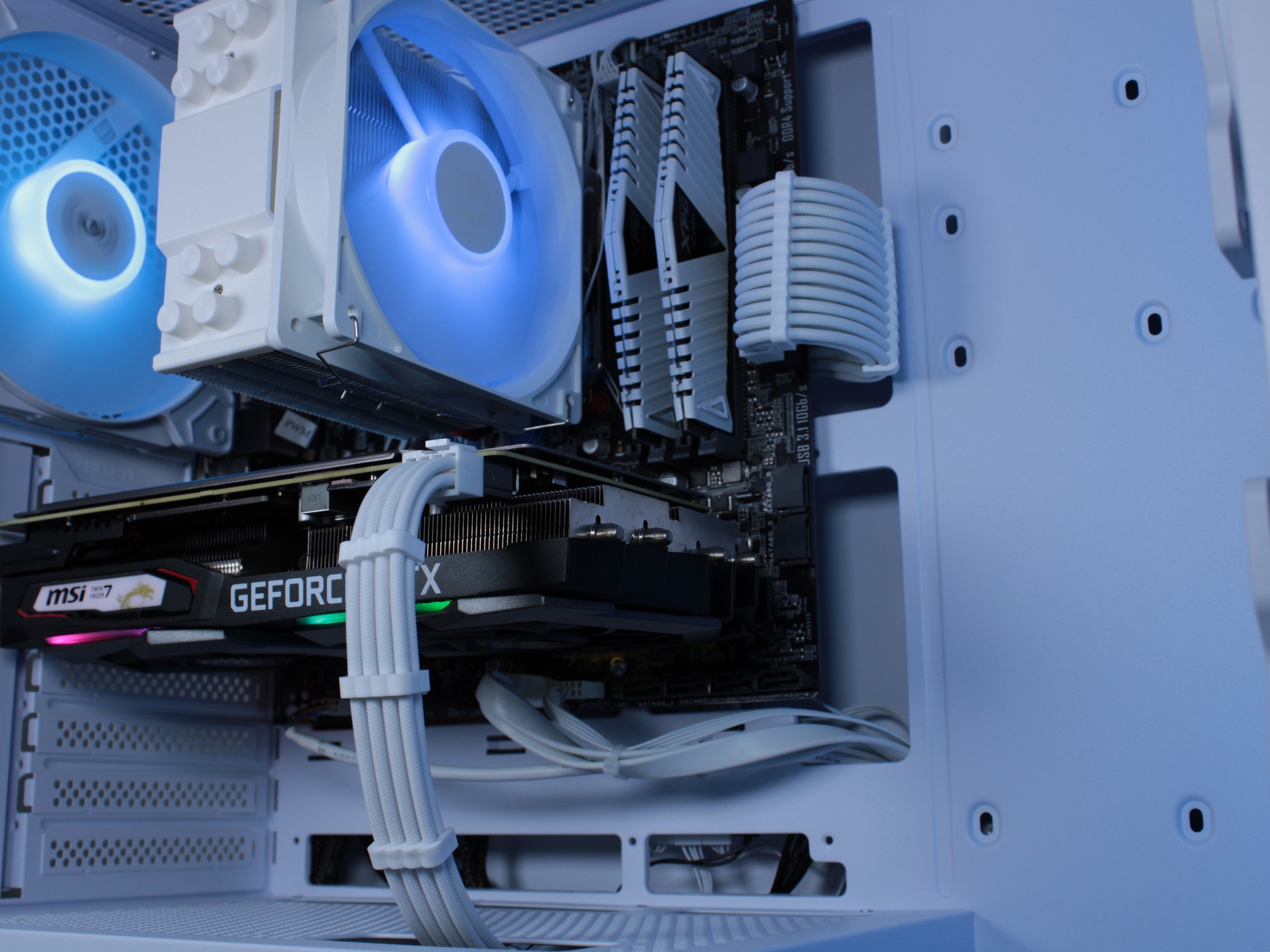 MSI 1660 Super | Ryzen 5 2600 | White XMP 16GB Ram | 512GB NVMe | Win 11 activated | Wifi