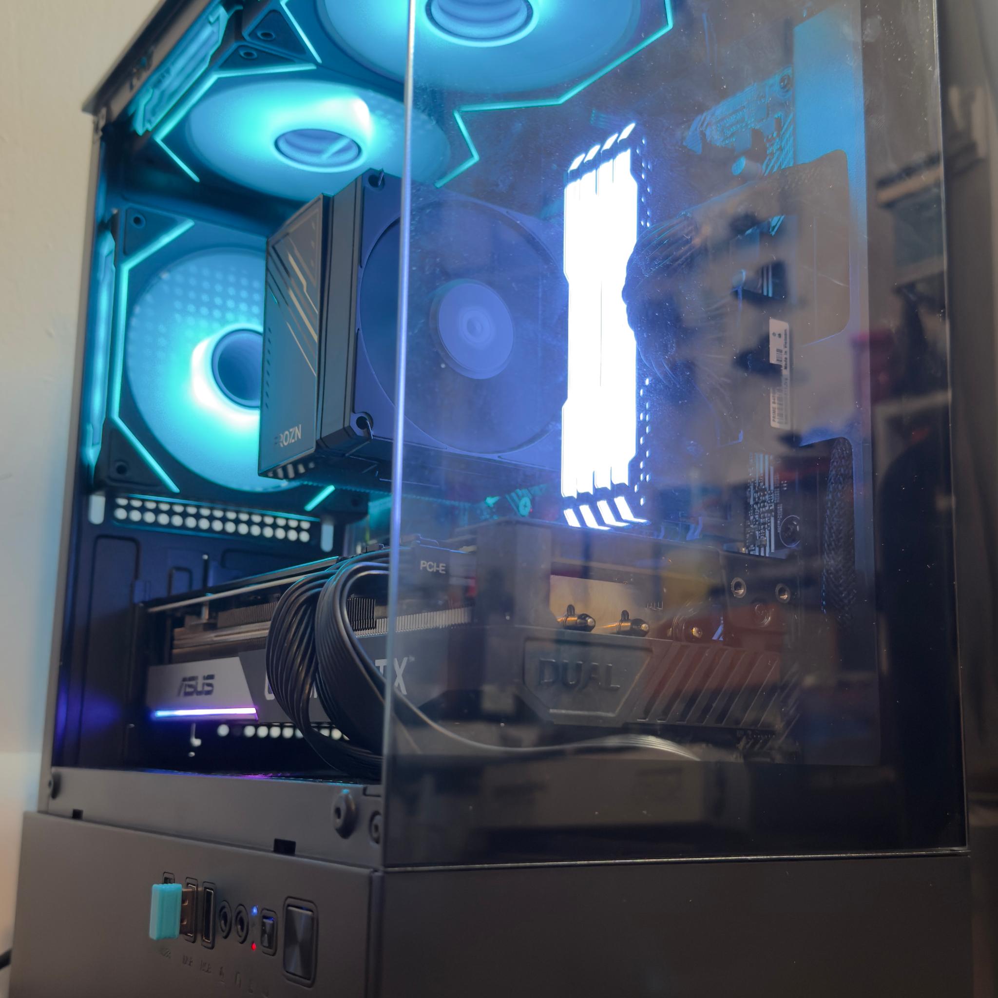 Smooth 1440p / High-FPS Beast | Ryzen 5800X3D + RTX 3070 | 32 GB RAM | 1TB SSD