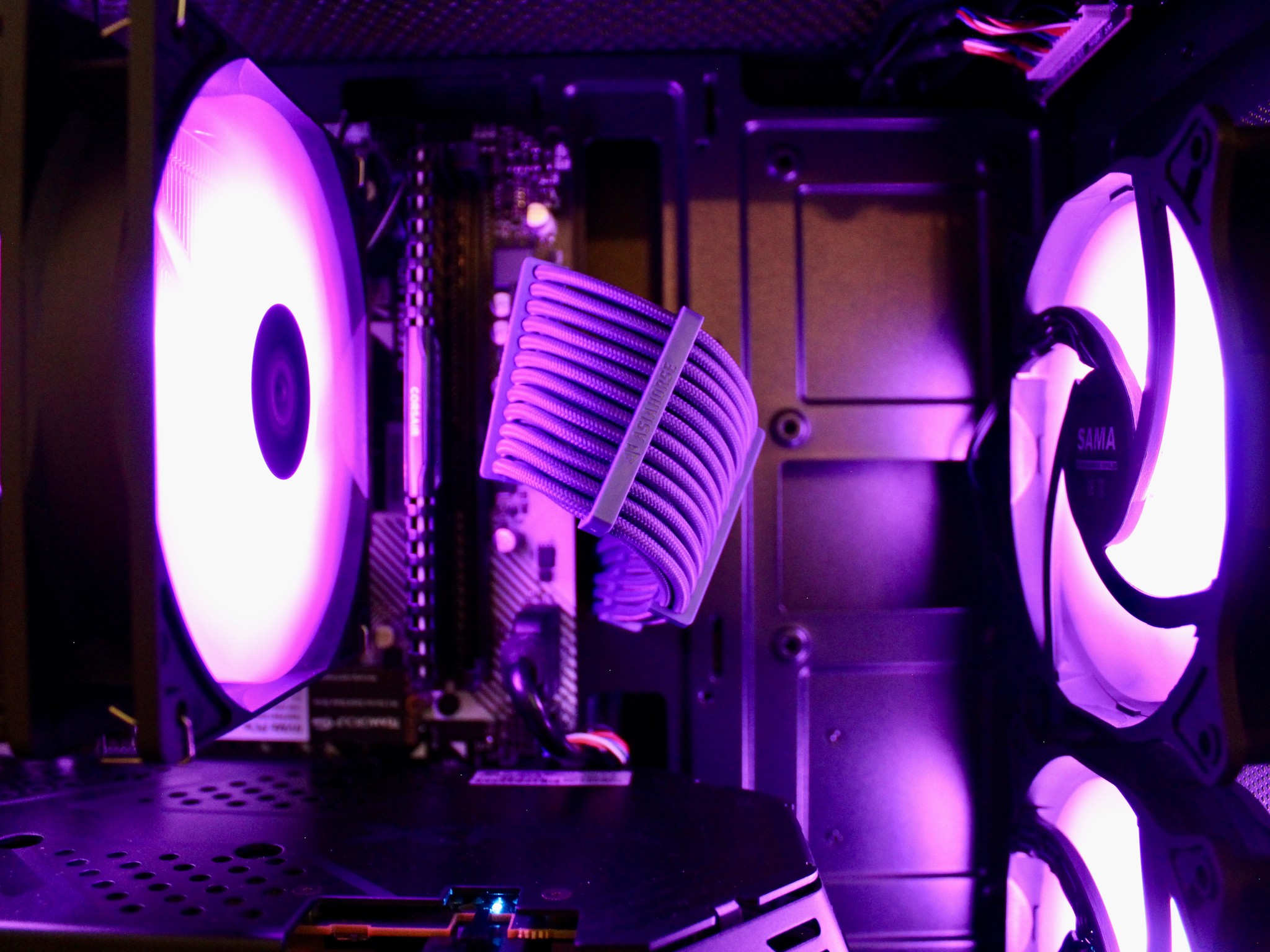 Purple Shadow! Awesome Gaming PC | Ryzen 5 2600 | XFX 580 8GB | 16GB DDR4 | 512GB M.2 | W11 + WiFi |