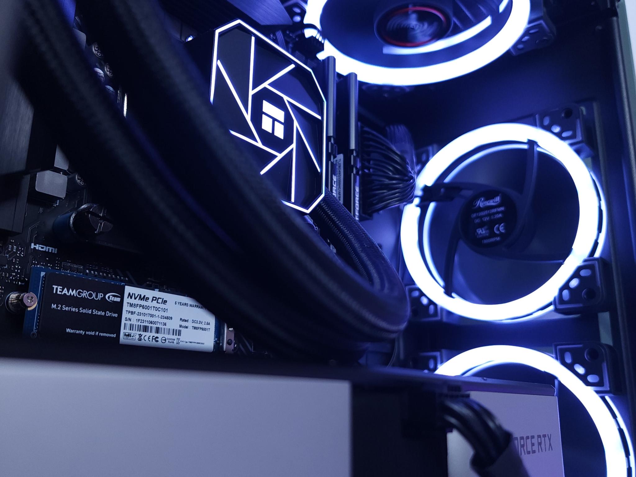 🖤🤍RTX 3060Ti | Core i5 12600KF | 16GB 3200MHz | 1TB NVMe SSD