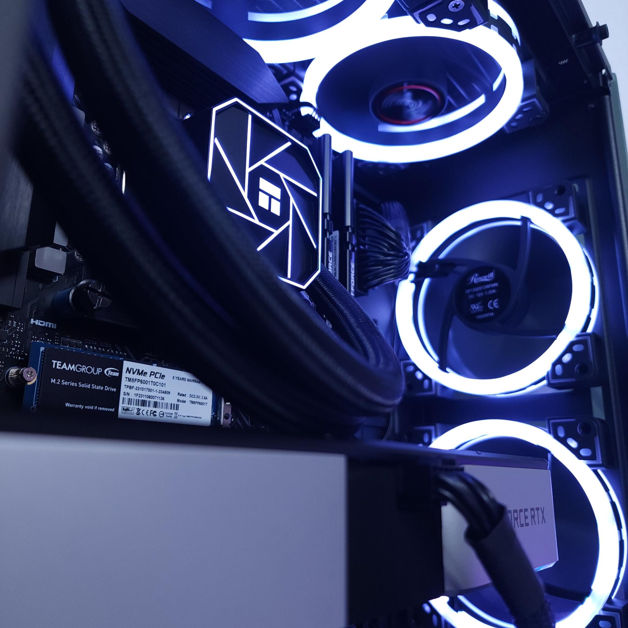 🖤🤍RTX 3060Ti | Core i5 12600KF | 16GB 3200MHz | 1TB NVMe SSD