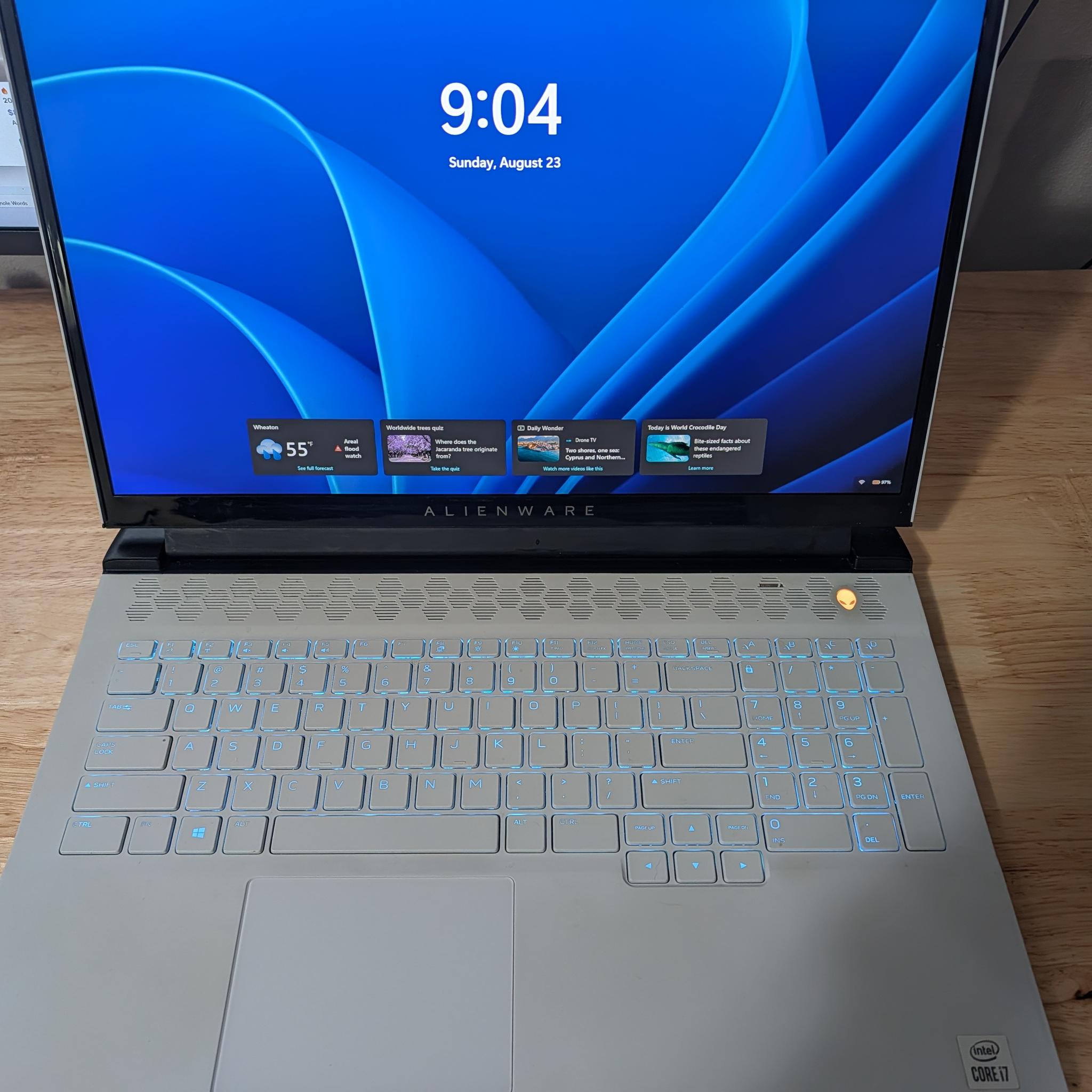 Alienware m17 R4 Laptop with NVIDIA 2070 8GB GPU, 16 GB RAM, 1TB NVMe Storage