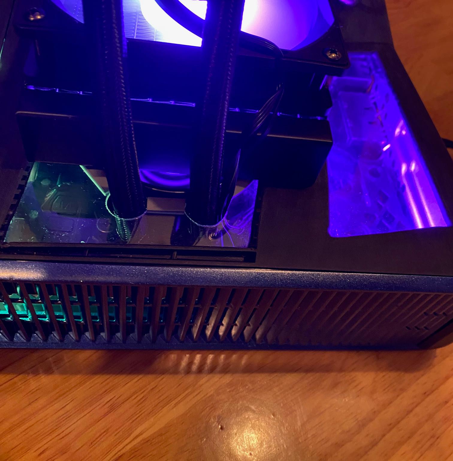 Custom RGH3 Xbox 360 slim | Liquid cooled | 2 TB | ARGB lighting | with Kinect