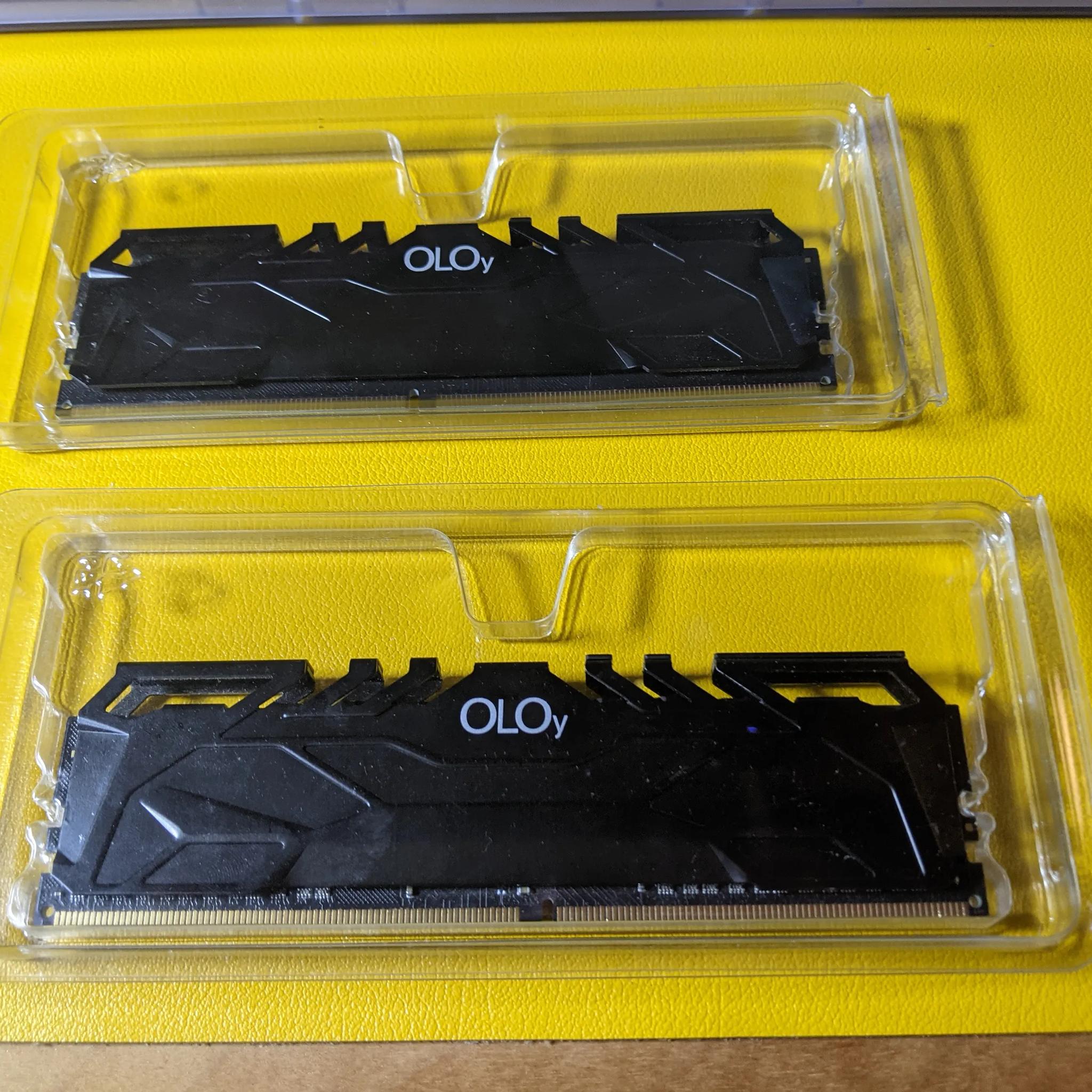 OLOy 16GB (2x8GB) RAM 3000MHz CL16