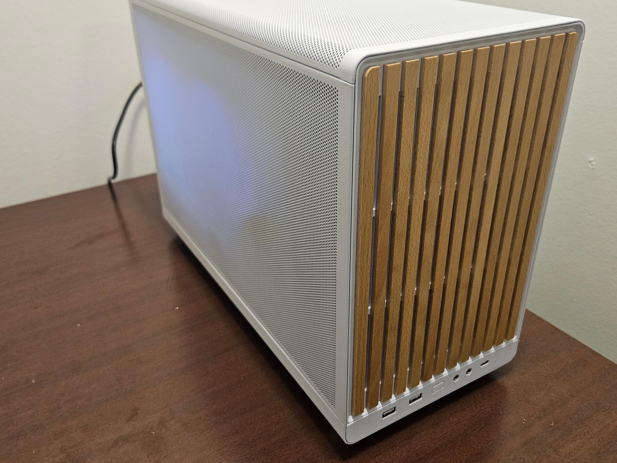 Ryzen 9800x3d RTX 4080 Super 2tb SSD 32gb DDR5