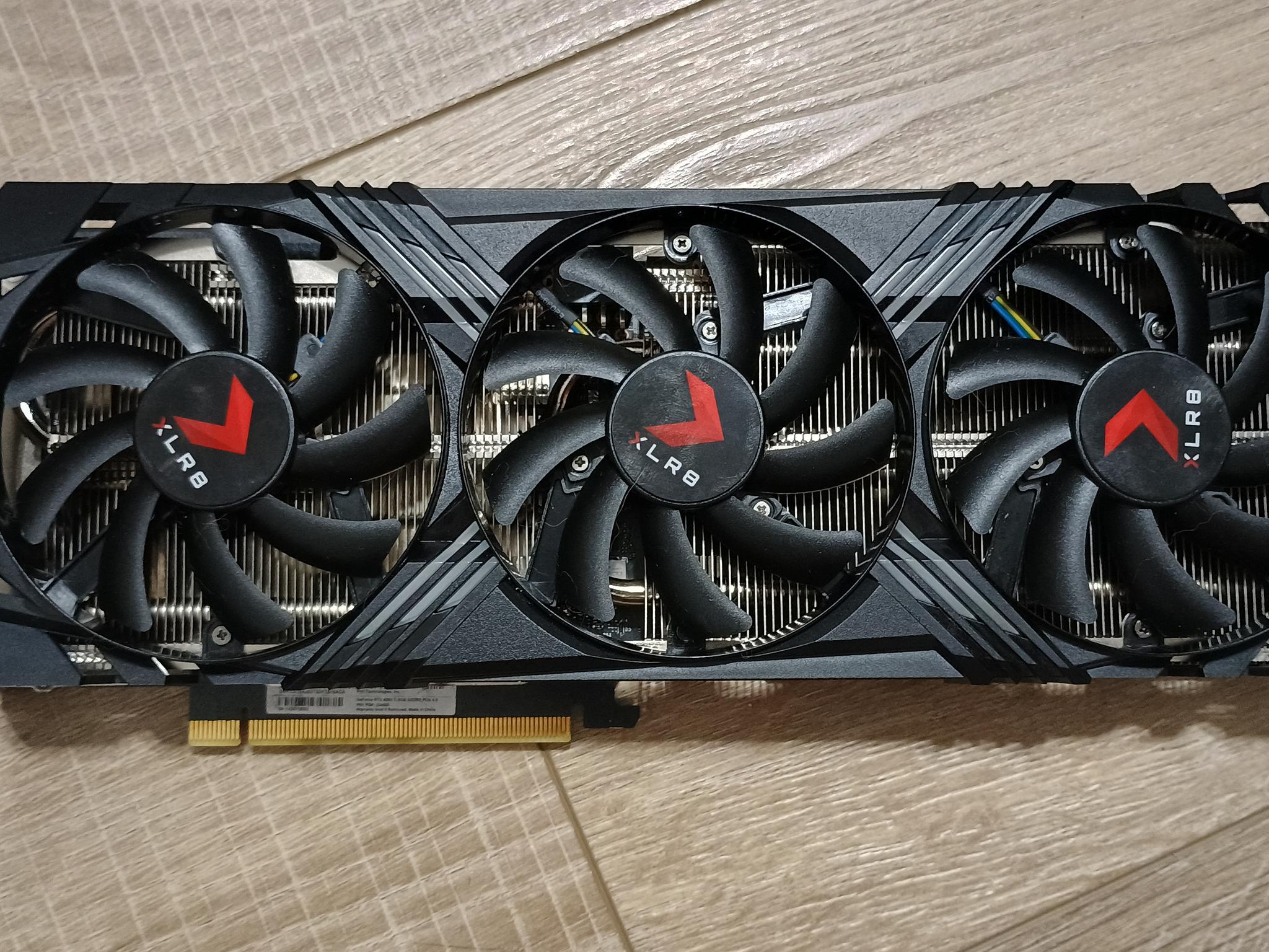 PNY XLR8 Gaming VERTO EPIC-X RGB OC GeForce RTX 4060 Ti