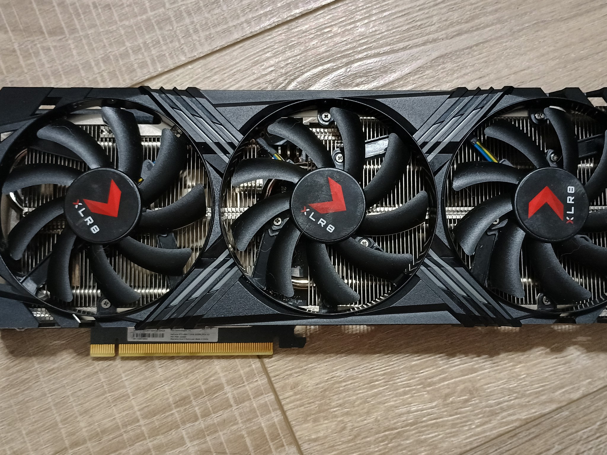 PNY XLR8 Gaming VERTO EPIC-X RGB OC GeForce RTX 4060 Ti