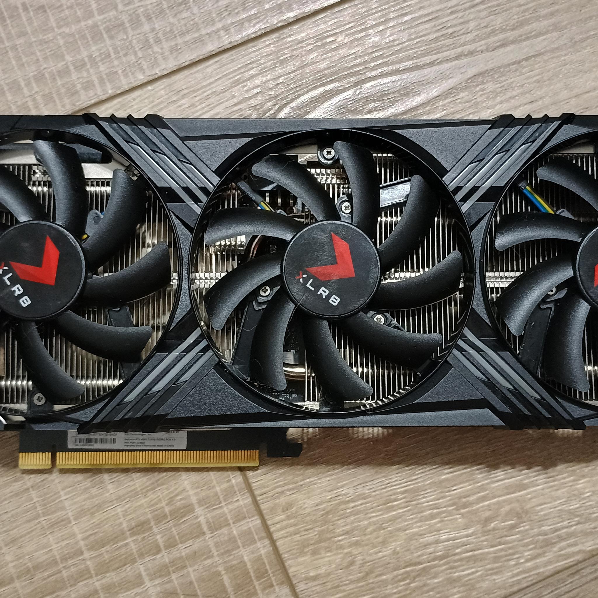PNY XLR8 Gaming VERTO EPIC-X RGB OC GeForce RTX 4060 Ti