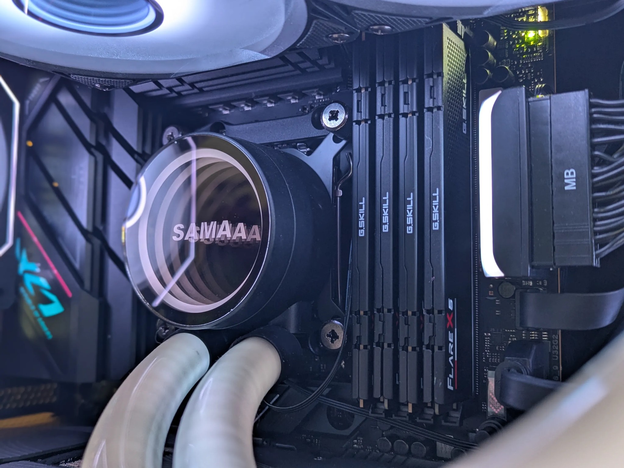 Lumina | 5080 | 7800X3D | OC Gaming Monster | 64GB DDR5 | 2TB NVMe ⚡