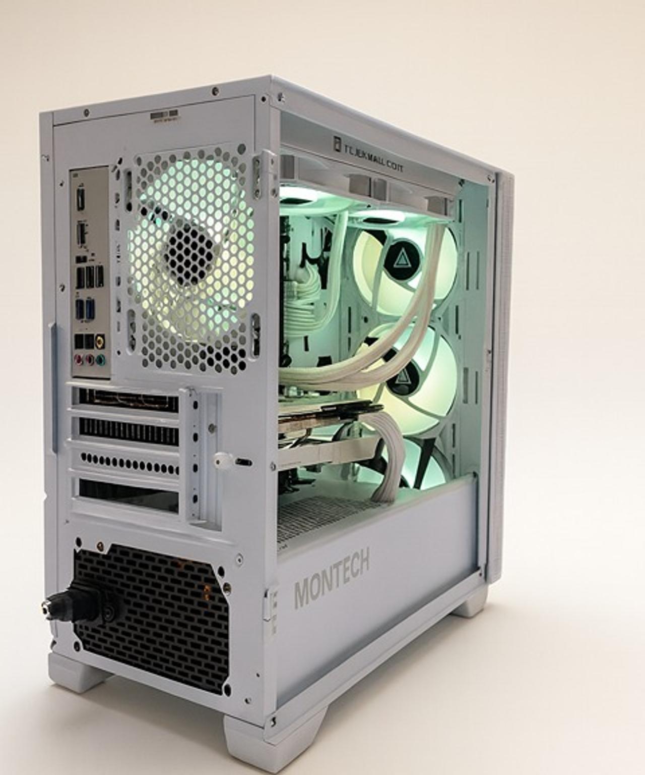 White custom gaming pc. Alemoly #0001 — High-Performance 1080p Gaming PC v1