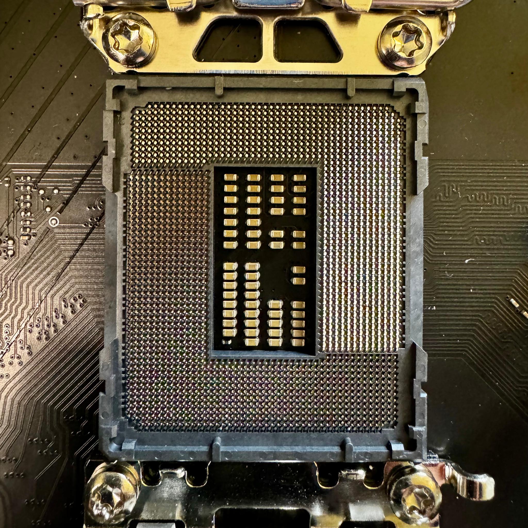 Intel i7 12700K and MSI Pro Z790-A WiFi DDR4 Bundle