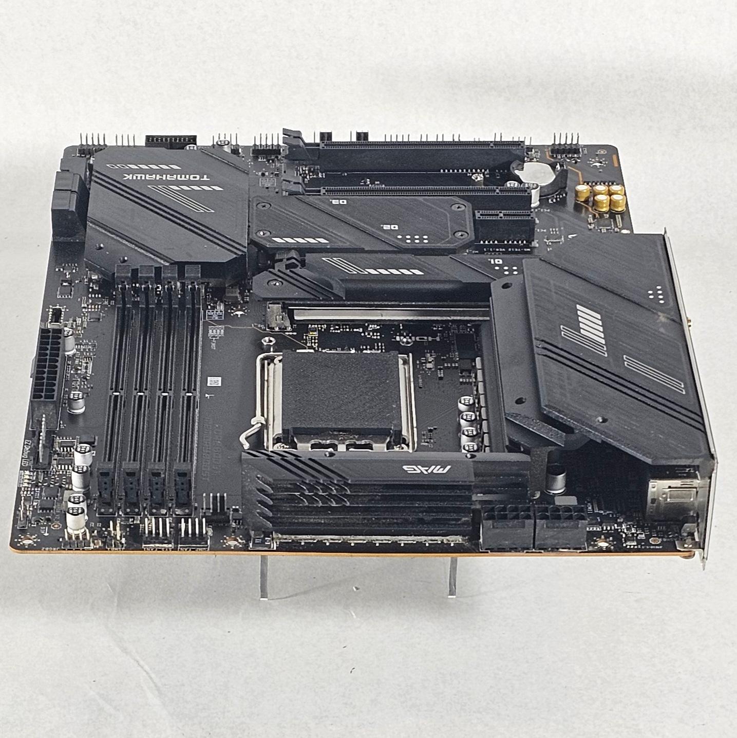 MSI B650 MAG TOMAHAWK WIFI AMD AM5 DDR5 ATX Motherboard