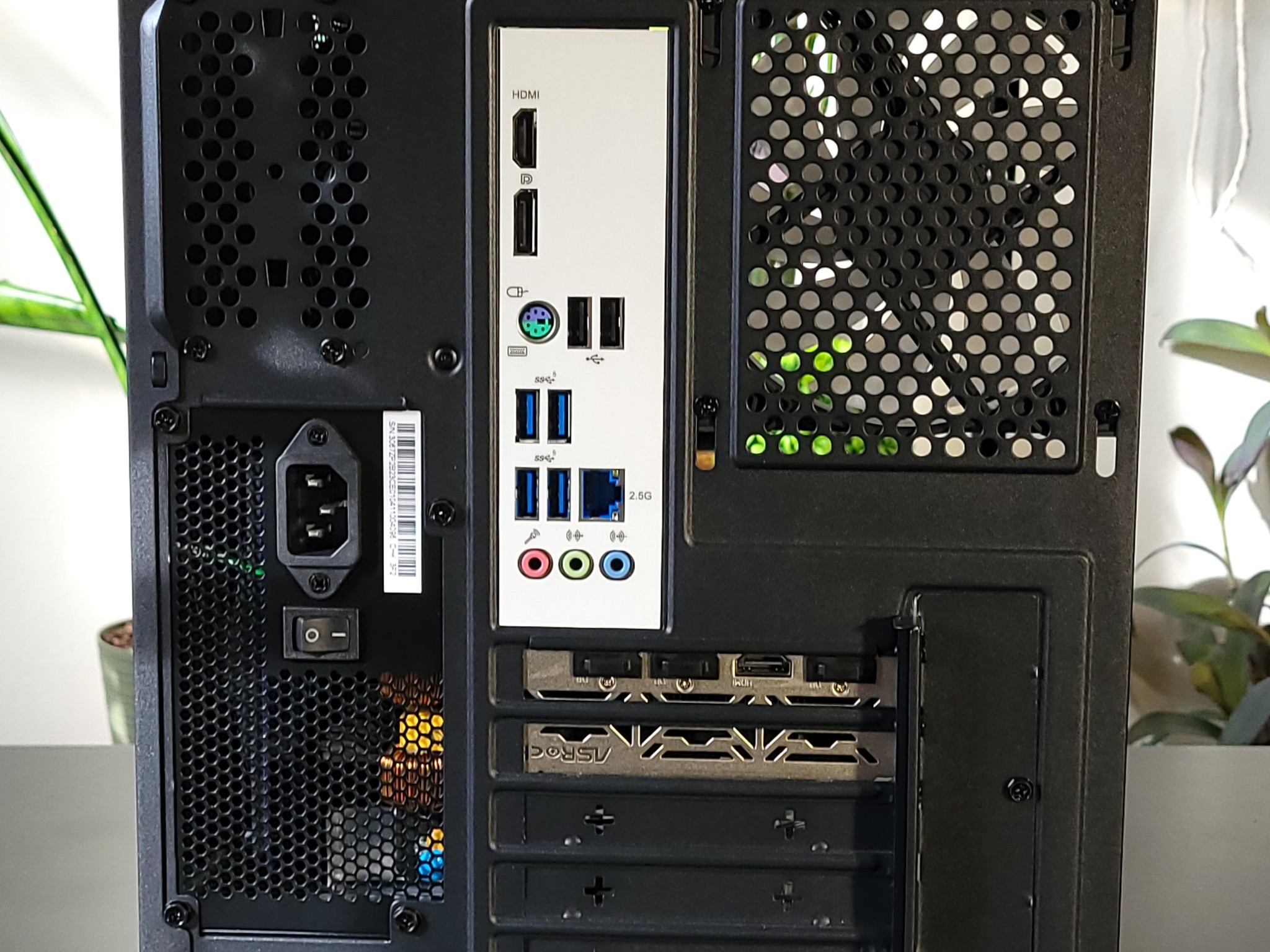 Ryzen 5 3600 | RX 6600 | 1TB DRAM SSD | 32GB RAM | Windows 11 activated