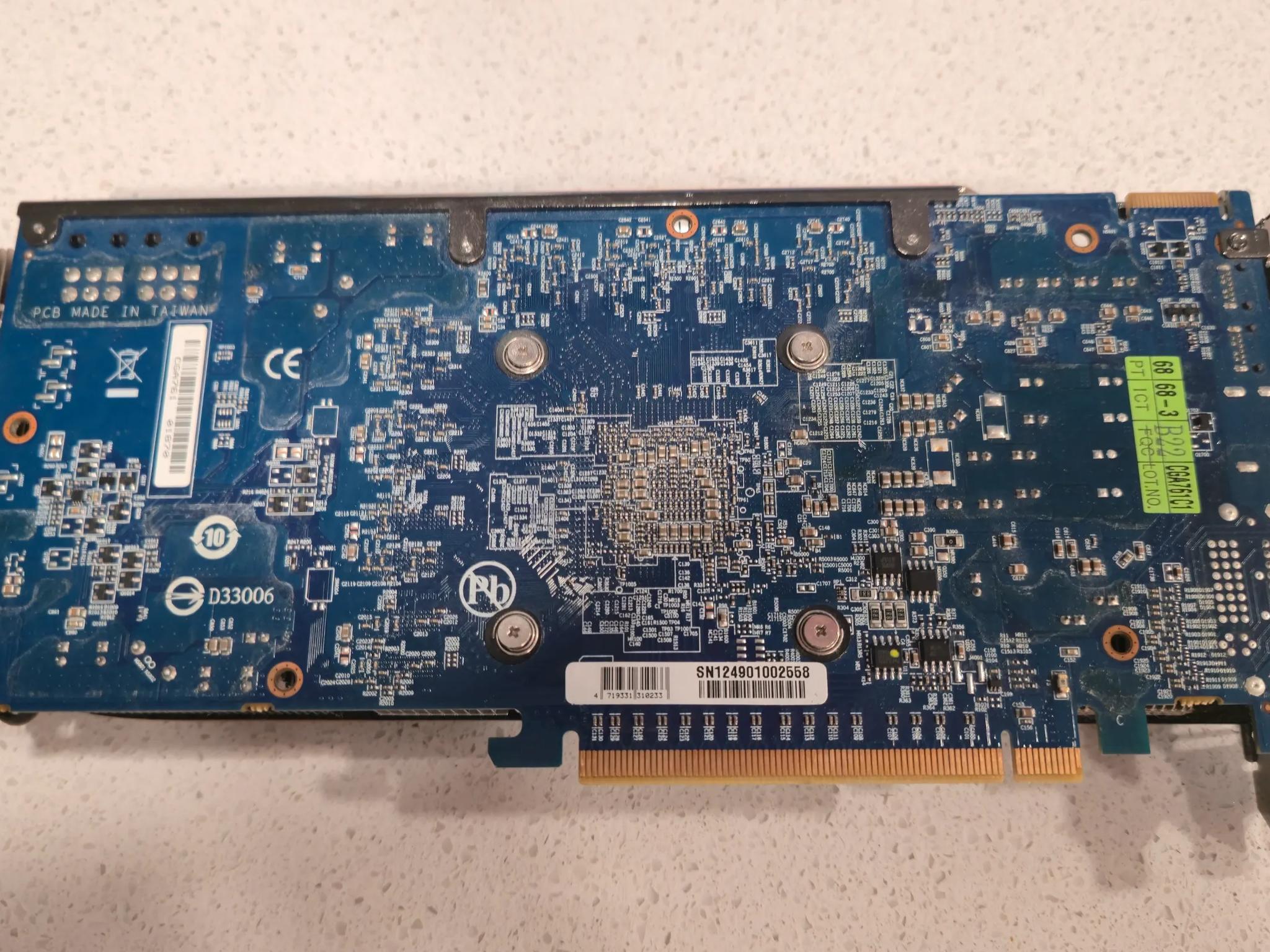 GIGABYTE AMD Radeon HD 7870 2 GB GDDR5