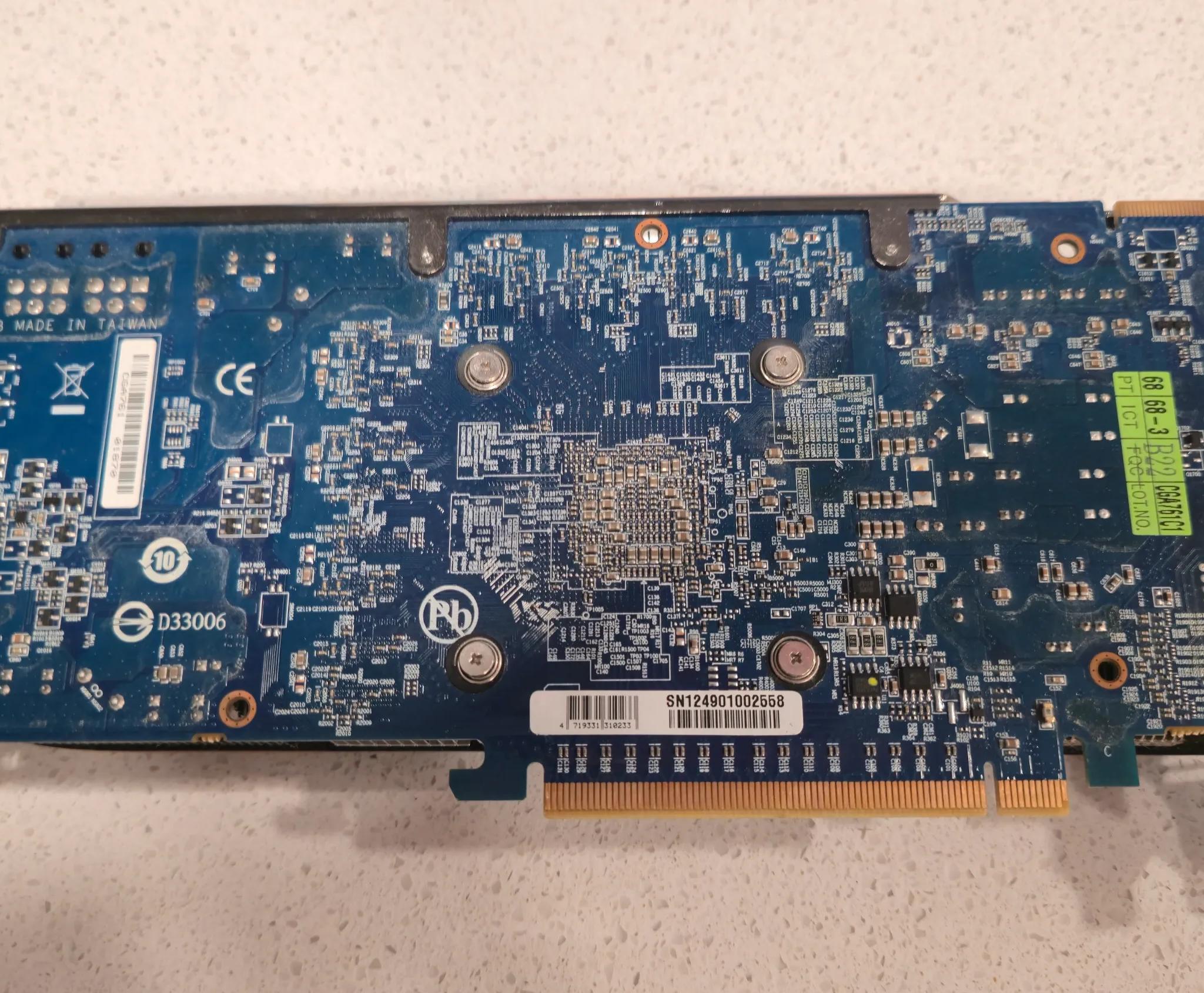 GIGABYTE AMD Radeon HD 7870 2 GB GDDR5