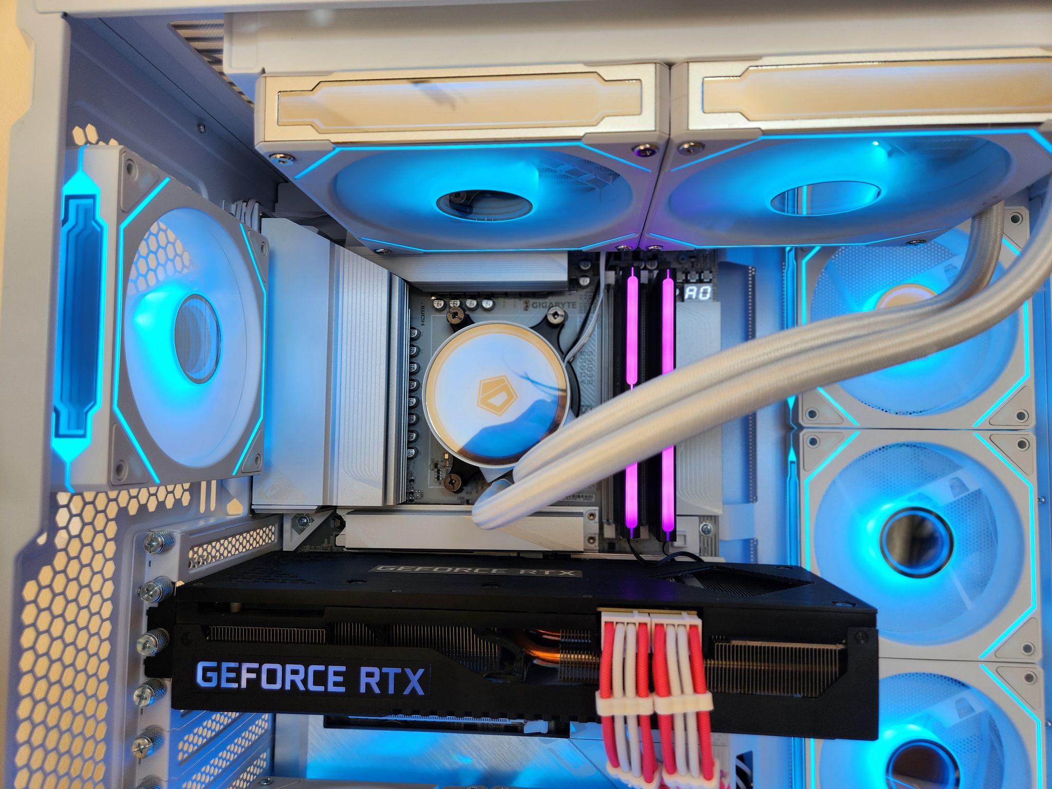 Black Friday / Cyber Monday | RTX 3080 | Ryzen 7 9700x | 32GB DDR5 | 1TB NVMe | Gaming pc