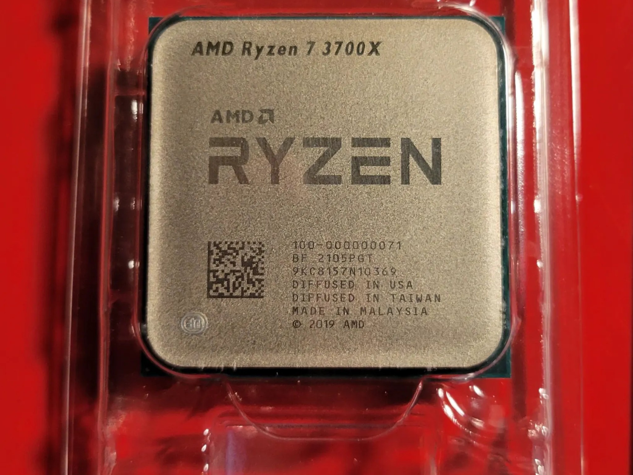 AMD Ryzen 3700X CPU includes Wraith cooler great condition/low use